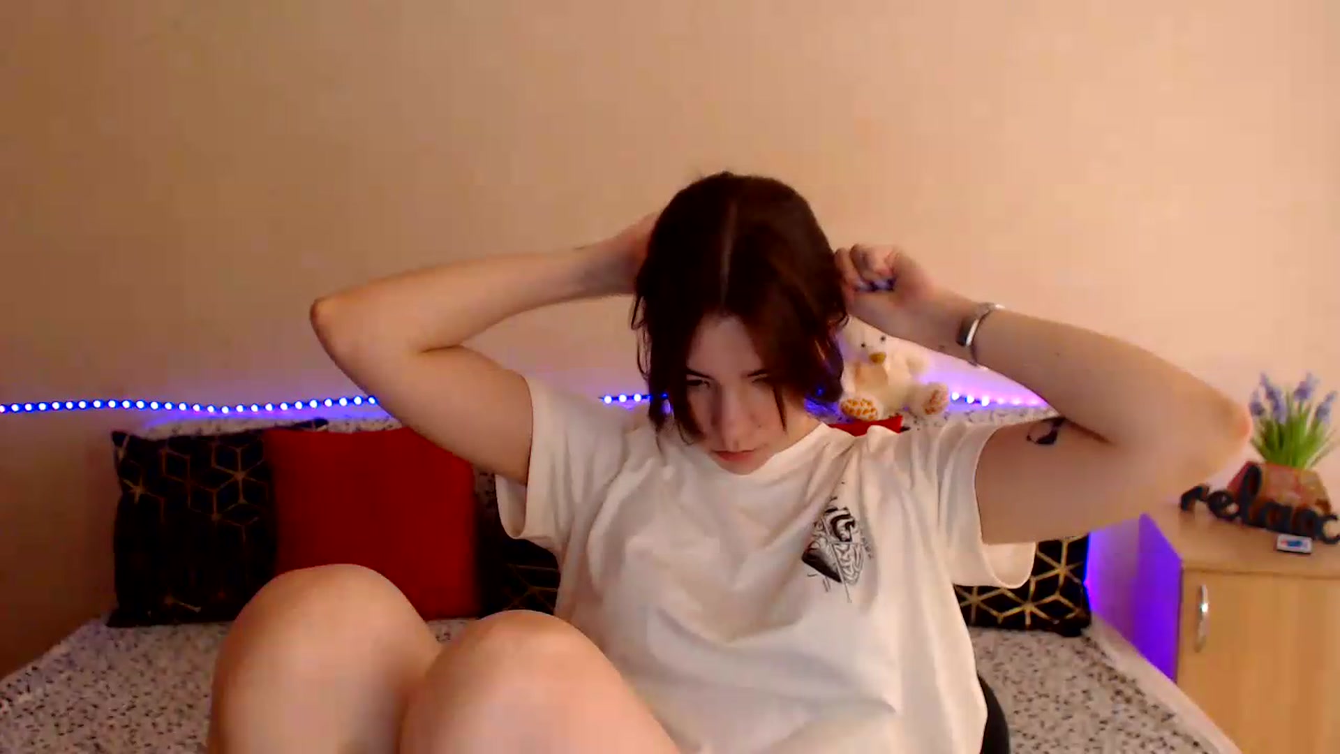 Gallery image thumbnail from Shalyka's myfreecams stream on, 06/12/2026, 14:34 image 19 of 20