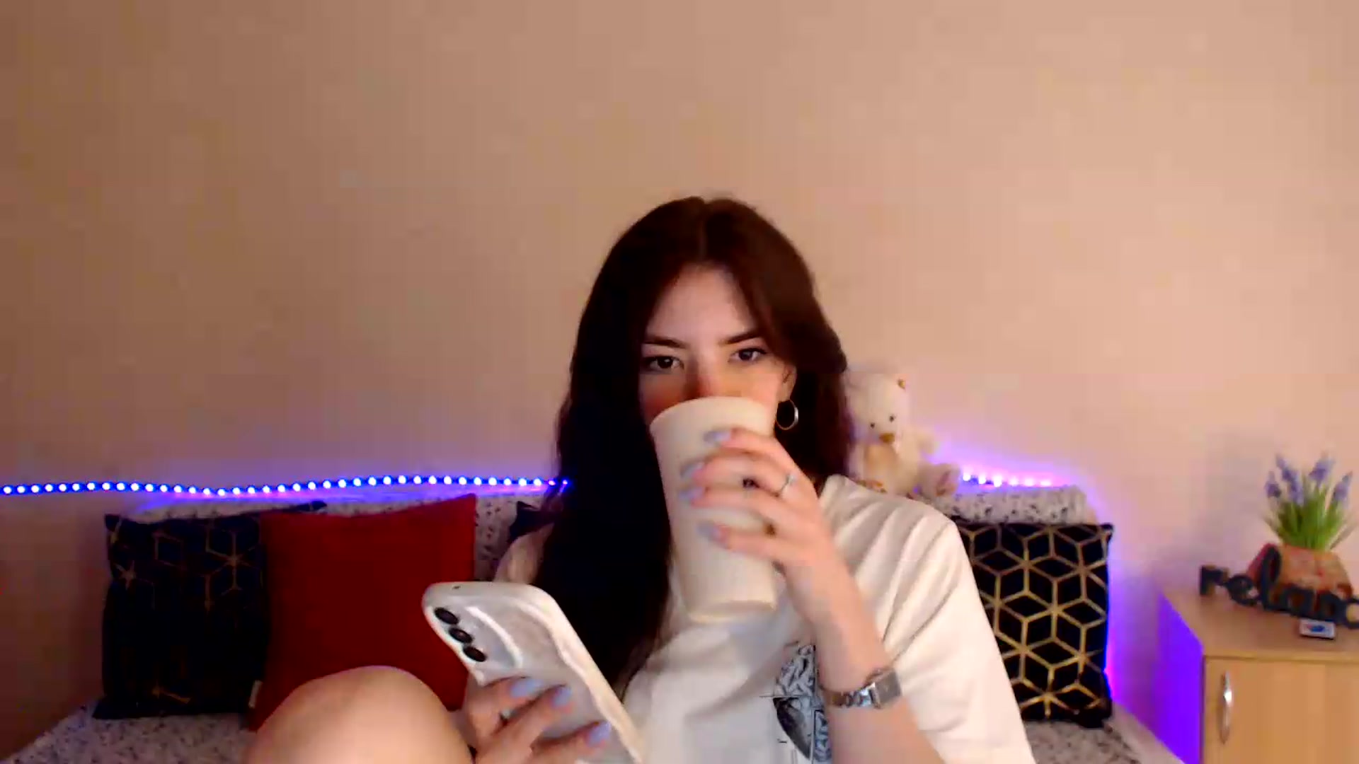 Gallery image thumbnail from Shalyka's myfreecams stream on, 06/12/2026, 14:34 image 9 of 20