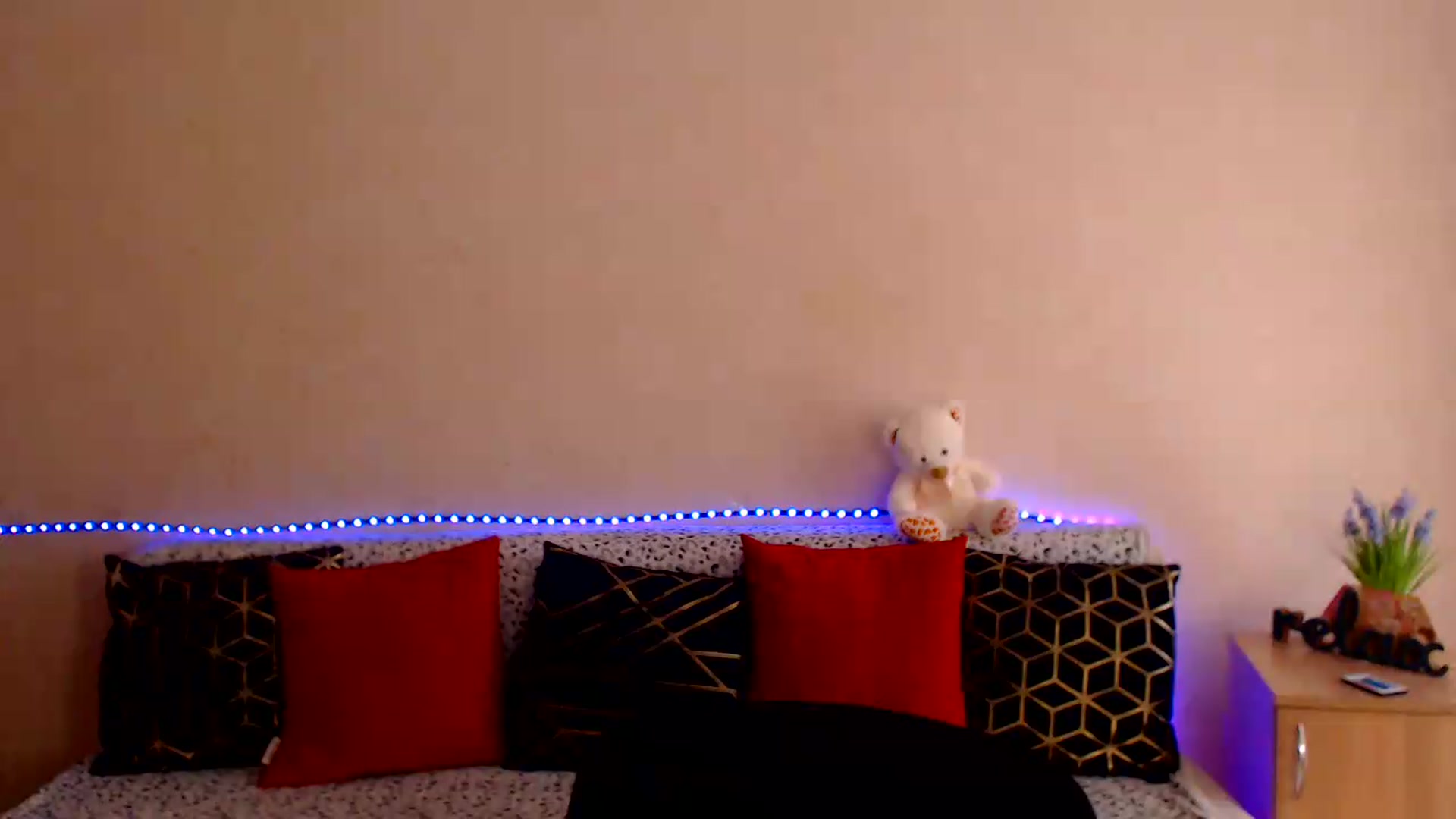 Gallery image thumbnail from Shalyka's myfreecams stream on, 06/13/2026, 12:34 image 12 of 20