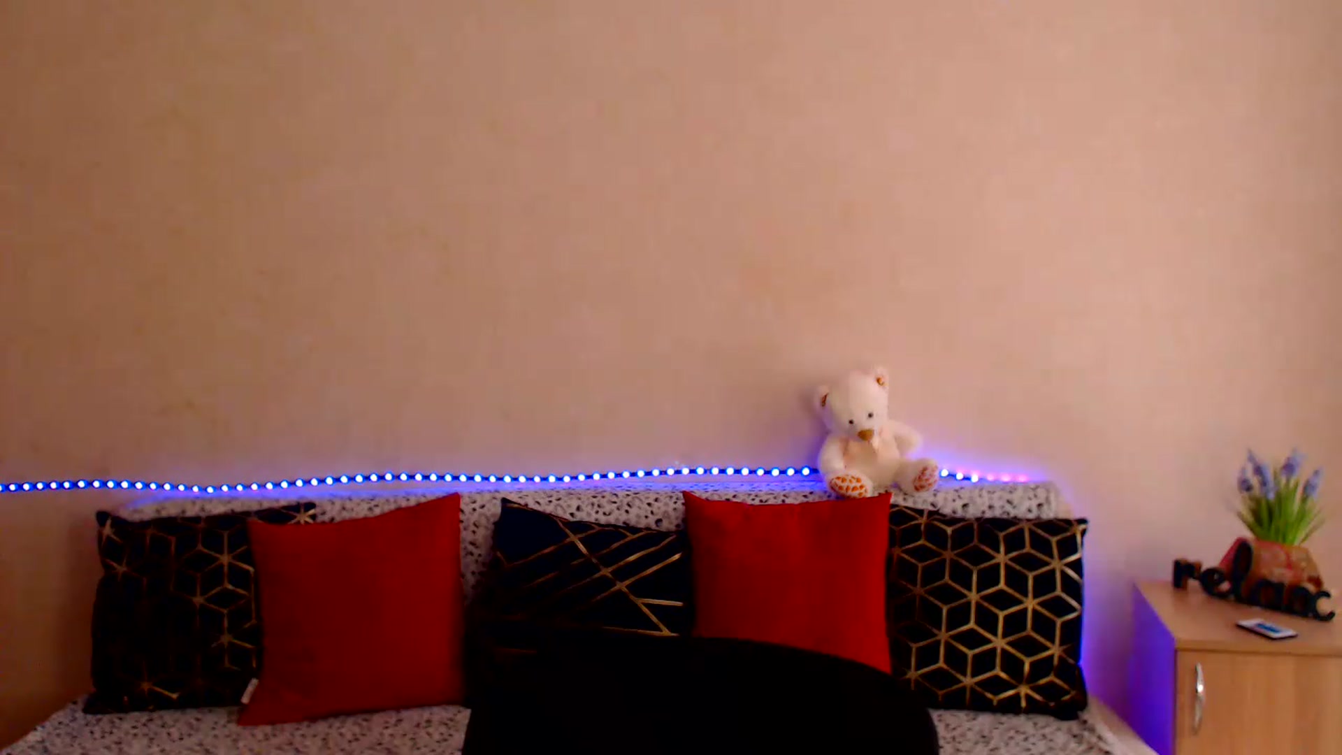 Gallery image thumbnail from Shalyka's myfreecams stream on, 06/13/2026, 12:34 image 19 of 20