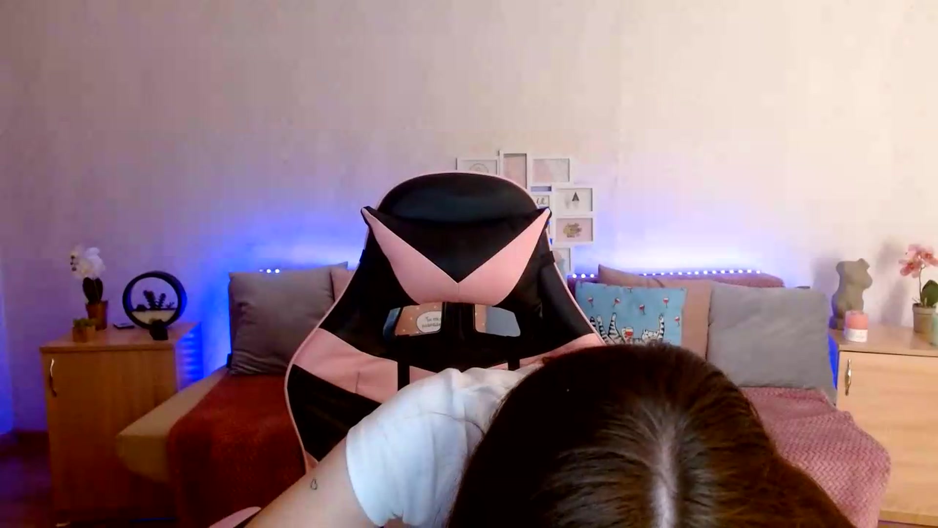 Gallery image thumbnail from Shalyka's myfreecams stream on, 06/16/2026, 14:44 image 11 of 20
