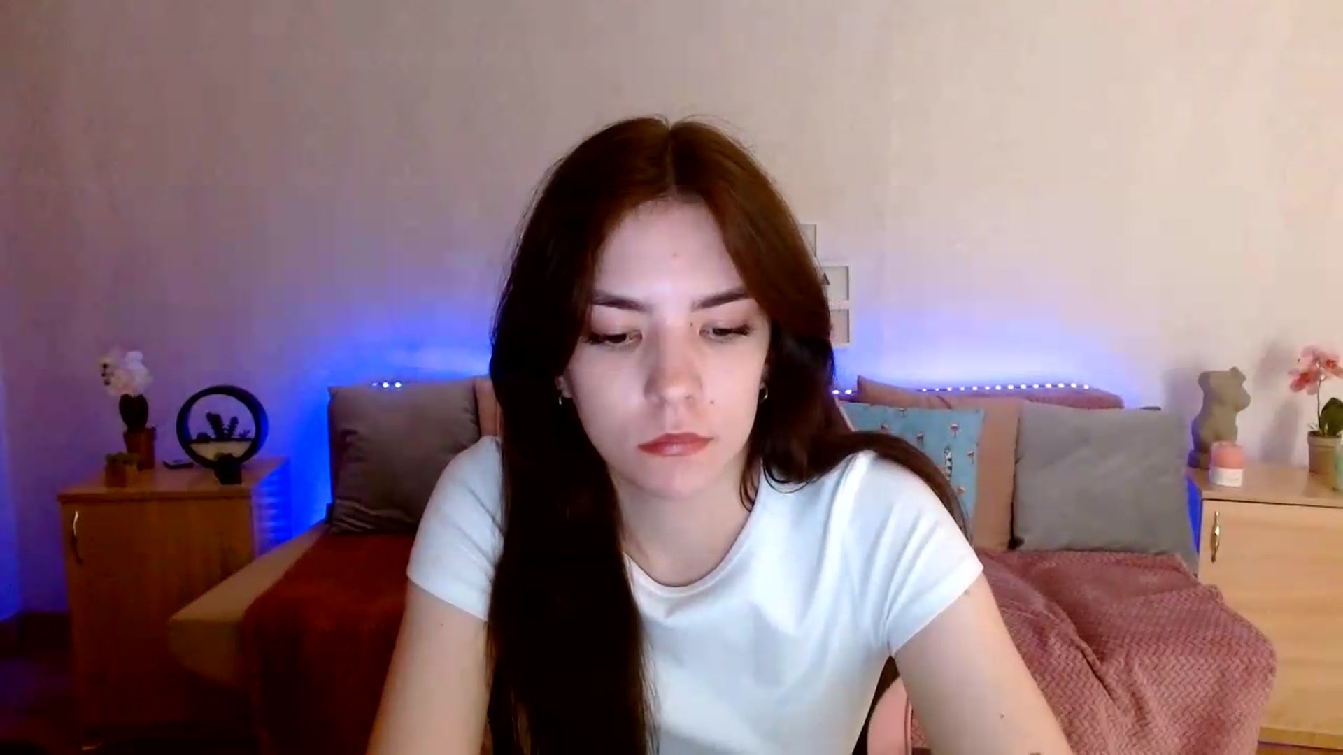 Gallery image thumbnail from Shalyka's myfreecams stream on, 06/16/2026, 14:44 image 16 of 20