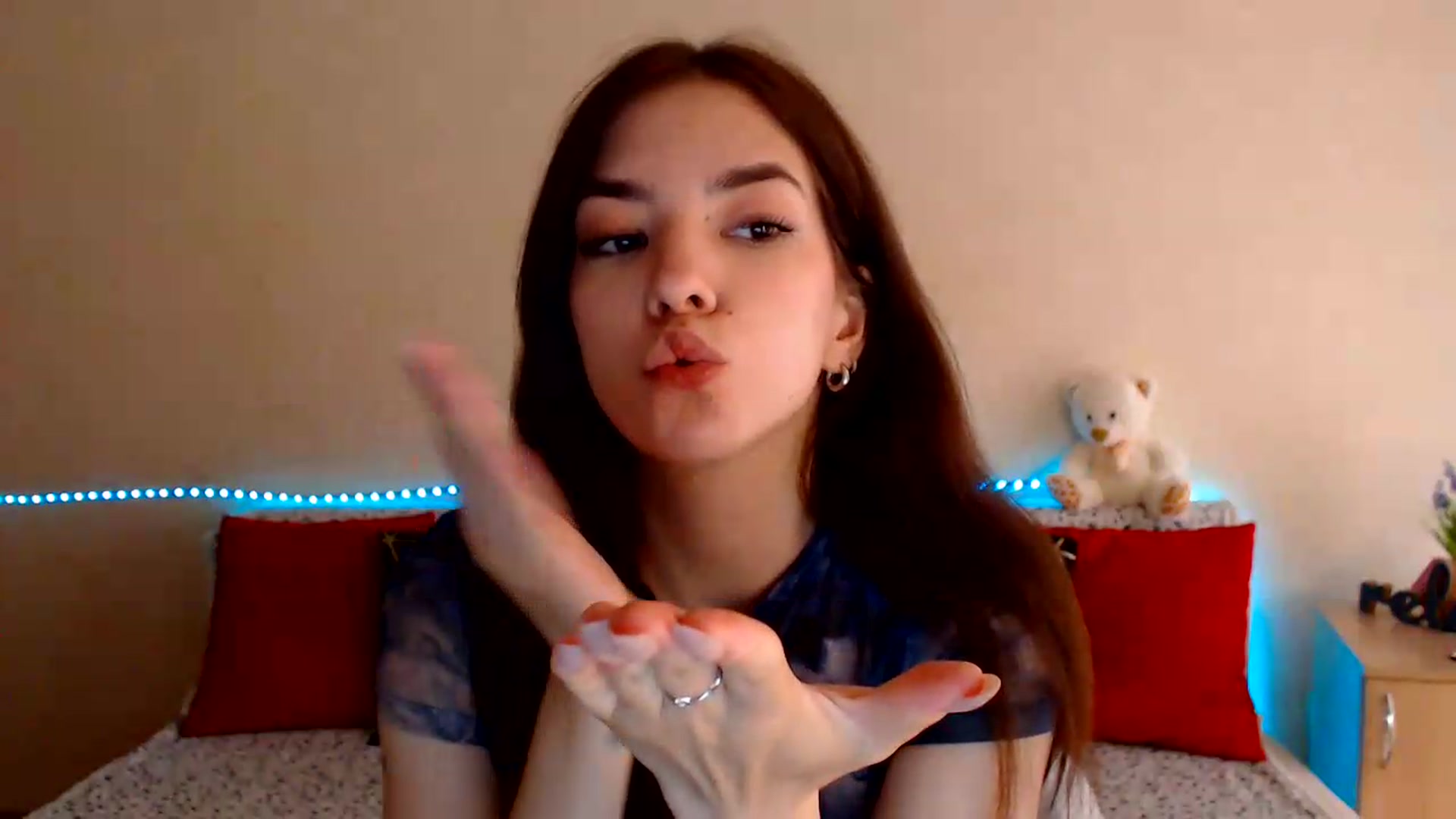 Gallery image thumbnail from Shalyka's myfreecams stream on, 06/25/2026, 15:08 image 3 of 20