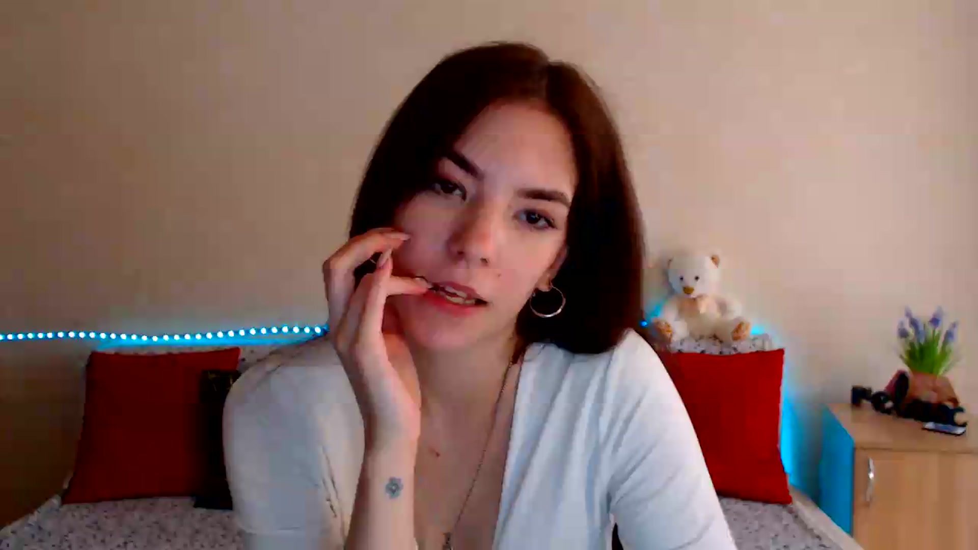 Gallery image thumbnail from Shalyka's myfreecams stream on, 06/27/2026, 10:42 image 16 of 20
