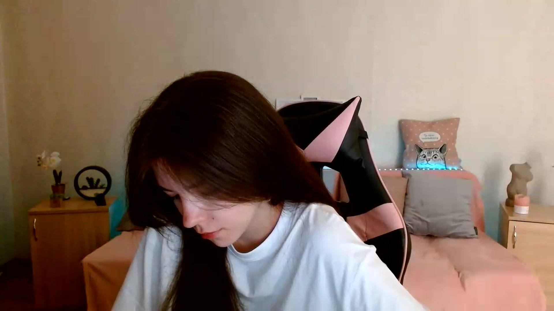 Gallery image thumbnail from Shalyka's myfreecams stream on, 06/30/2026, 15:17 image 12 of 20