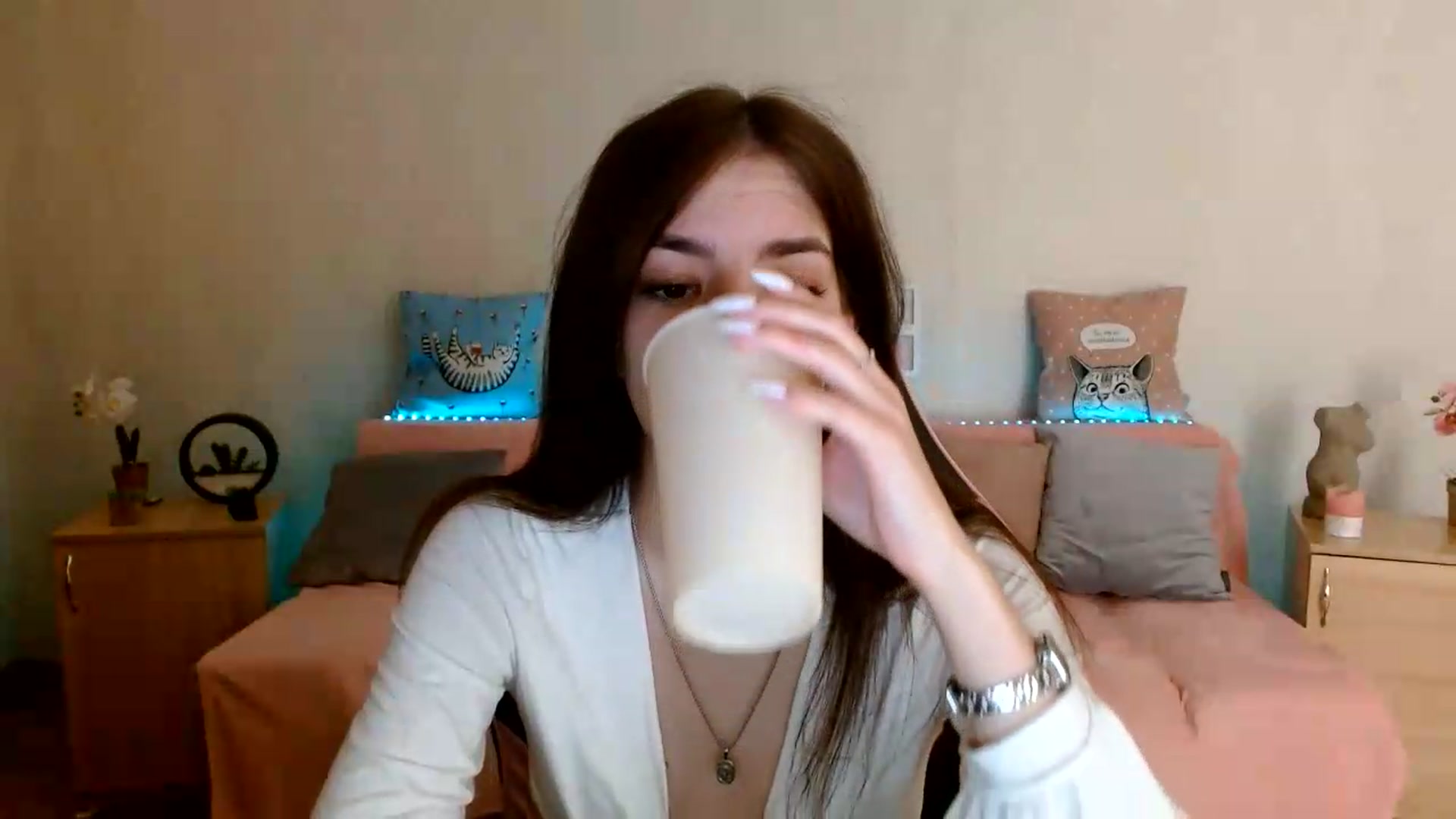 Gallery image thumbnail from Shalyka's myfreecams stream on, 07/01/2026, 13:12 image 17 of 20