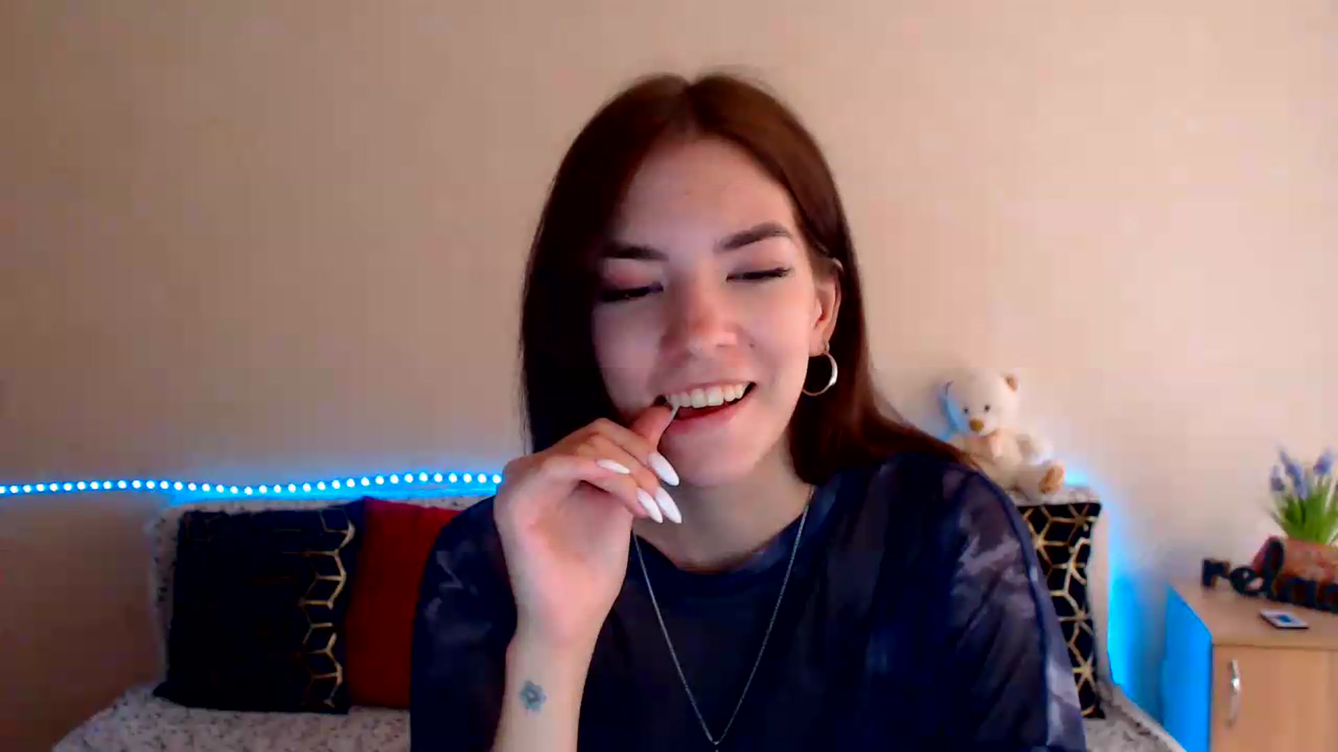 Gallery image thumbnail from Shalyka's myfreecams stream on, 07/02/2026, 12:36 image 17 of 20