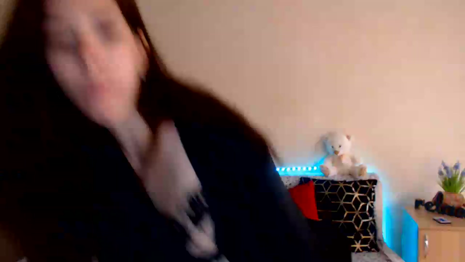 Gallery image thumbnail from Shalyka's myfreecams stream on, 07/04/2026, 12:24 image 11 of 20