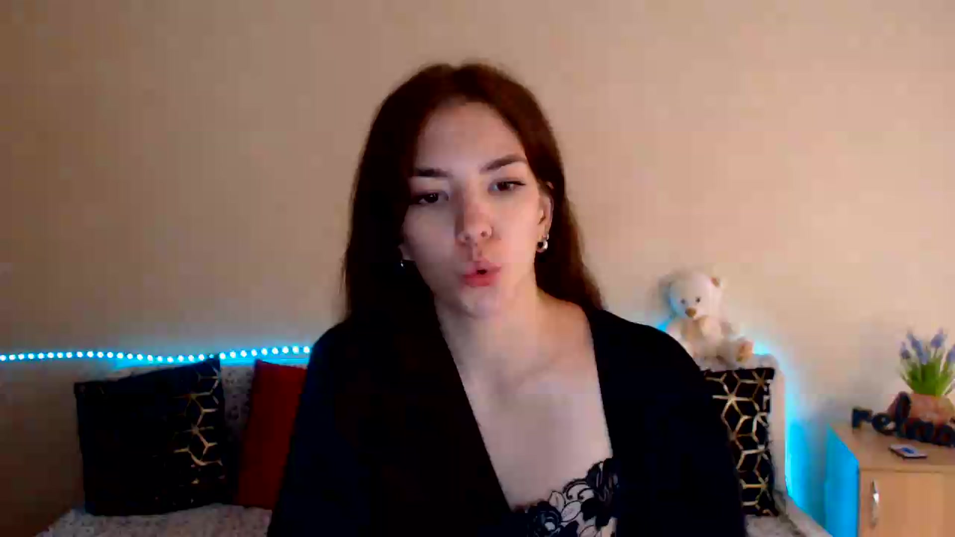 Gallery image thumbnail from Shalyka's myfreecams stream on, 07/04/2026, 12:24 image 13 of 20