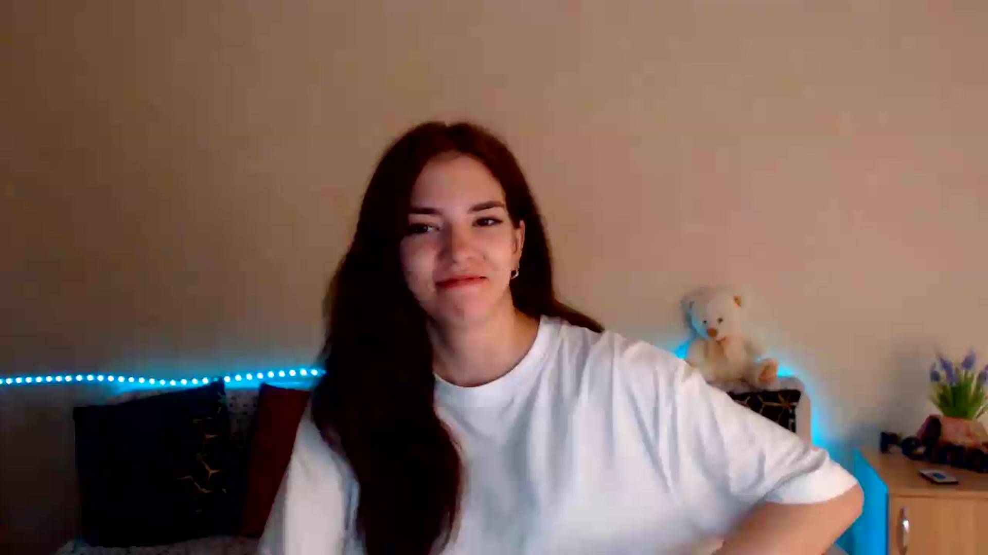 Gallery image thumbnail from Shalyka's myfreecams stream on, 07/04/2026, 15:44 image 16 of 20
