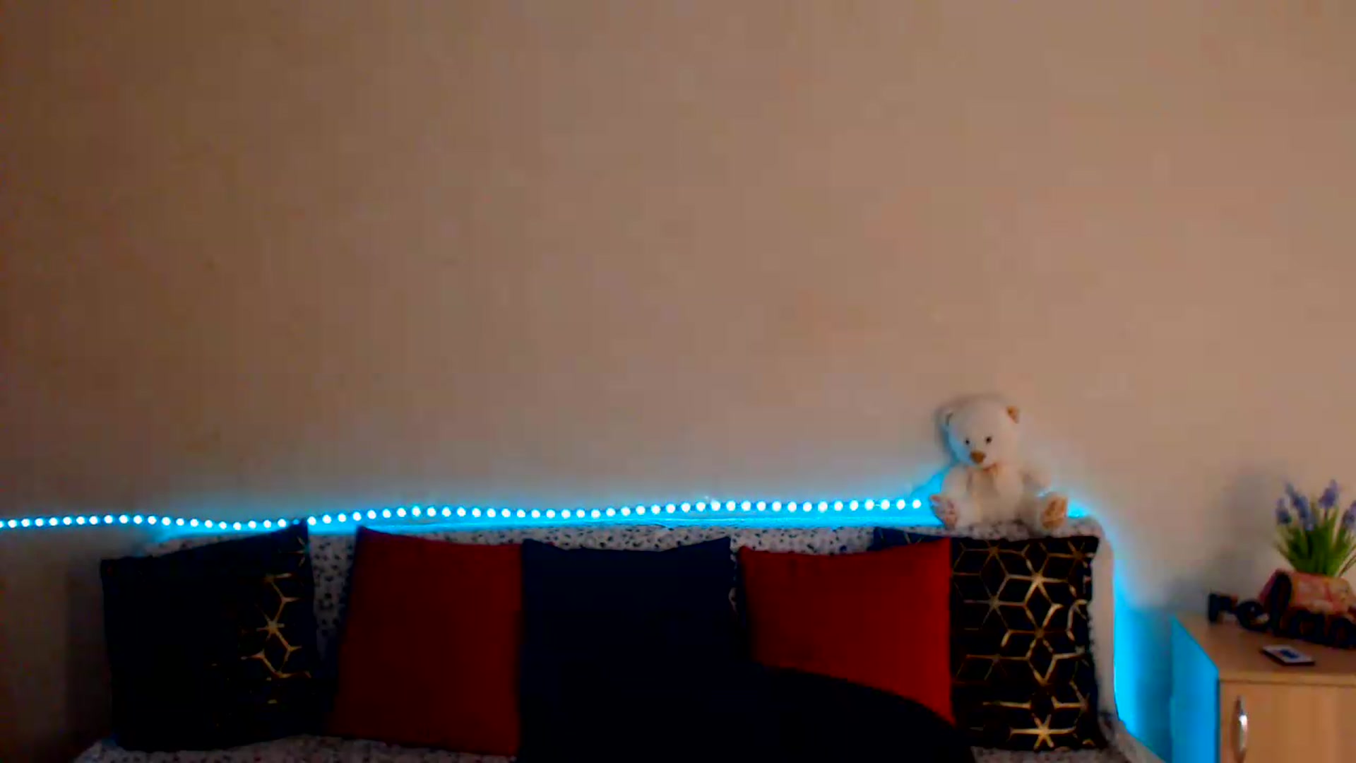 Gallery image thumbnail from Shalyka's myfreecams stream on, 07/04/2026, 15:44 image 17 of 20