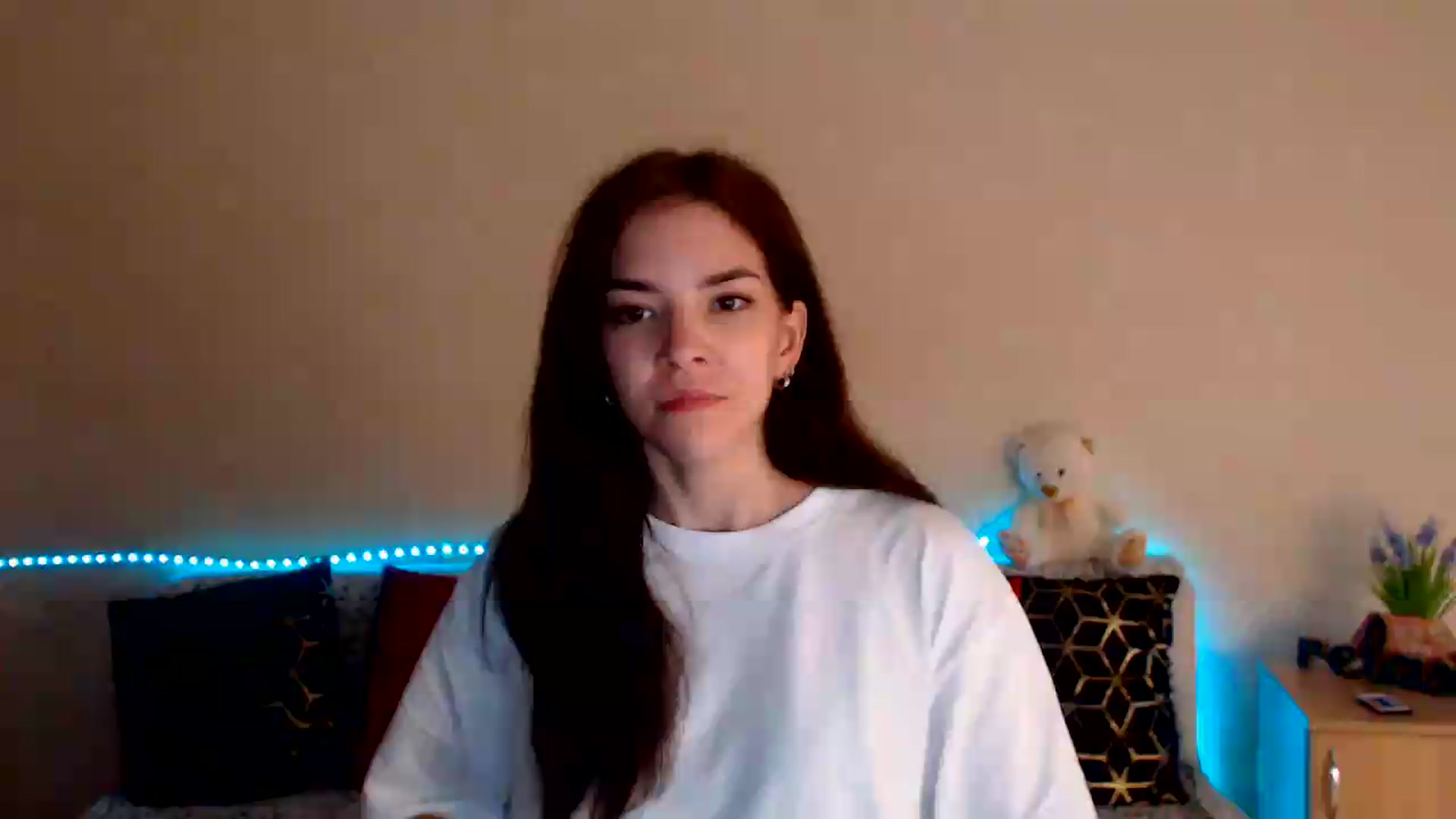 Gallery image thumbnail from Shalyka's myfreecams stream on, 07/04/2026, 15:44 image 10 of 20