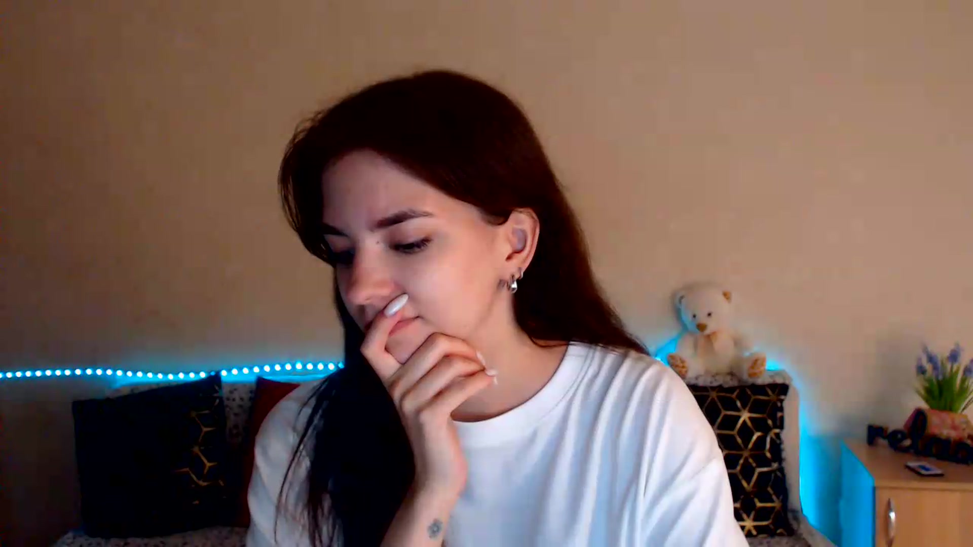 Gallery image thumbnail from Shalyka's myfreecams stream on, 07/04/2026, 15:44 image 6 of 20