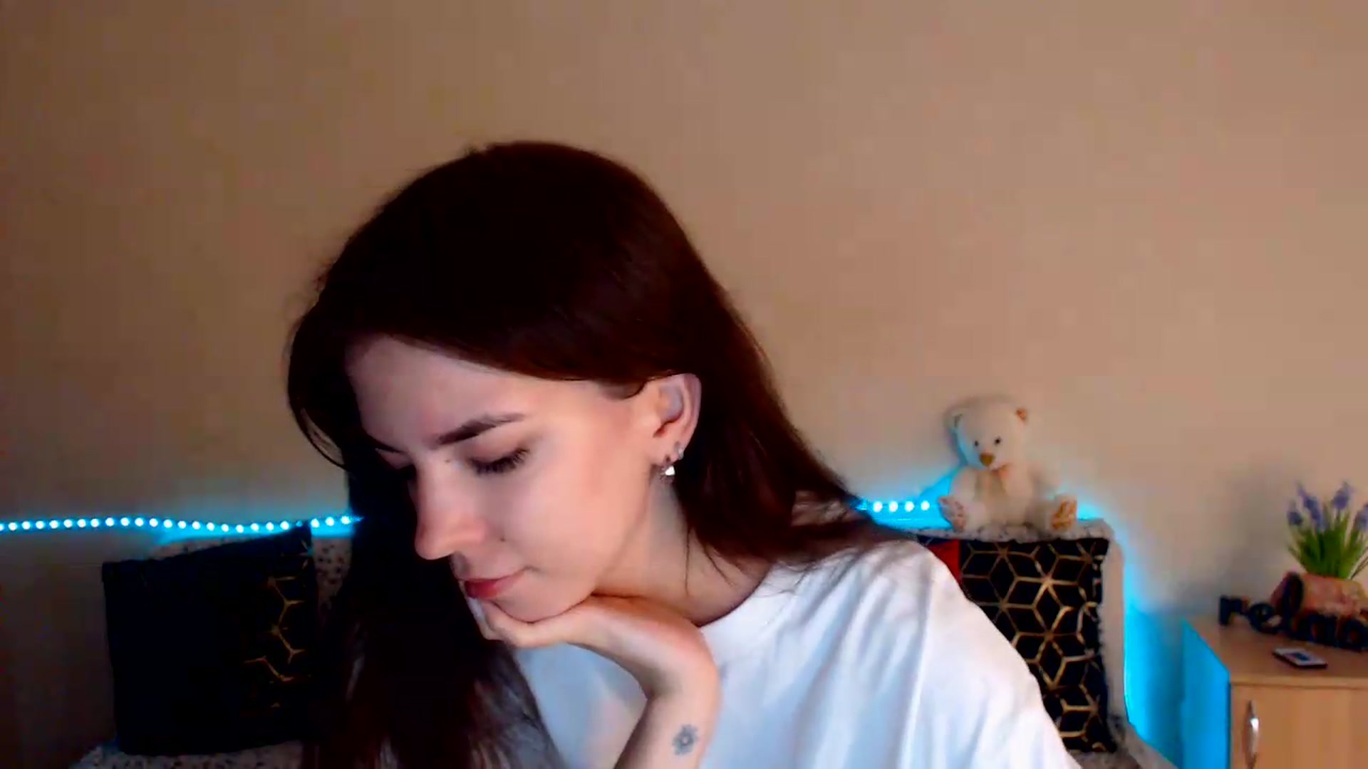 Gallery image thumbnail from Shalyka's myfreecams stream on, 07/04/2026, 15:44 image 5 of 20