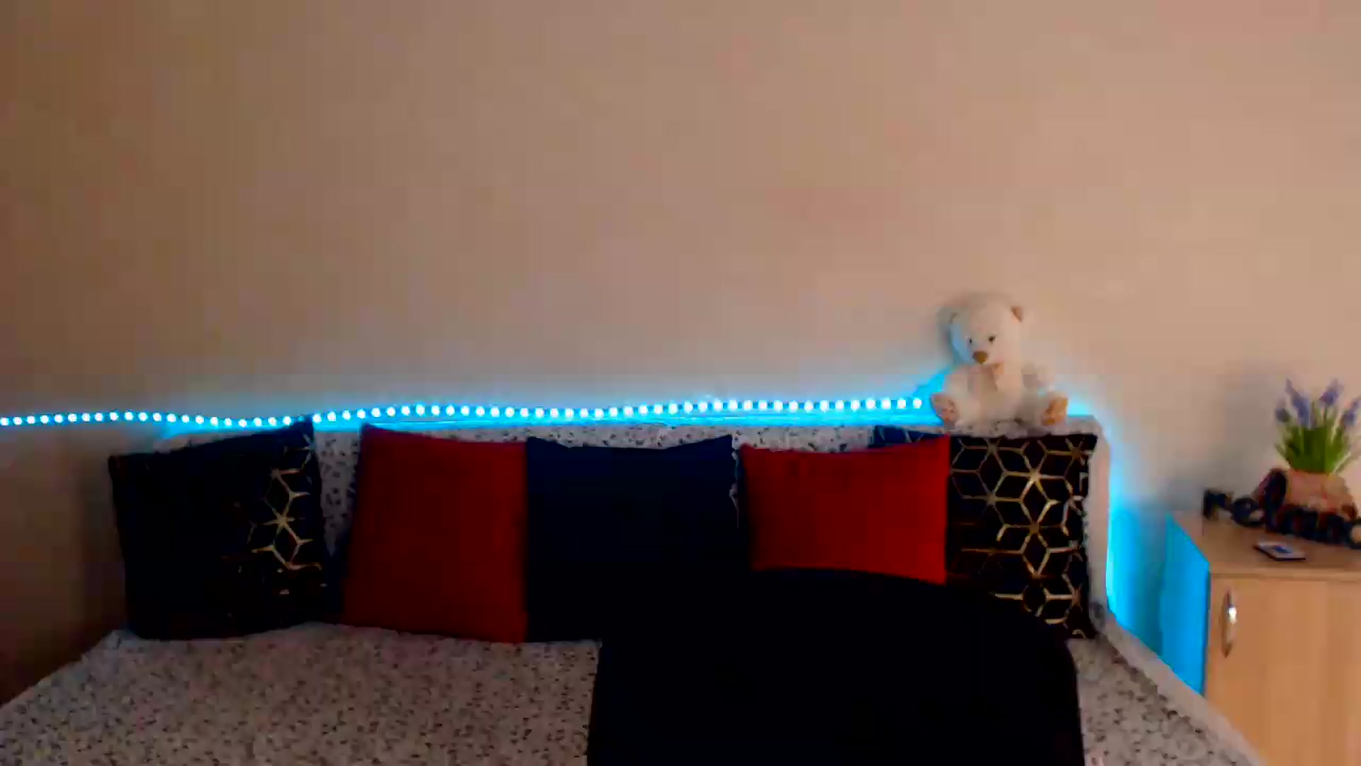 Gallery image thumbnail from Shalyka's myfreecams stream on, 07/04/2026, 15:44 image 1 of 20
