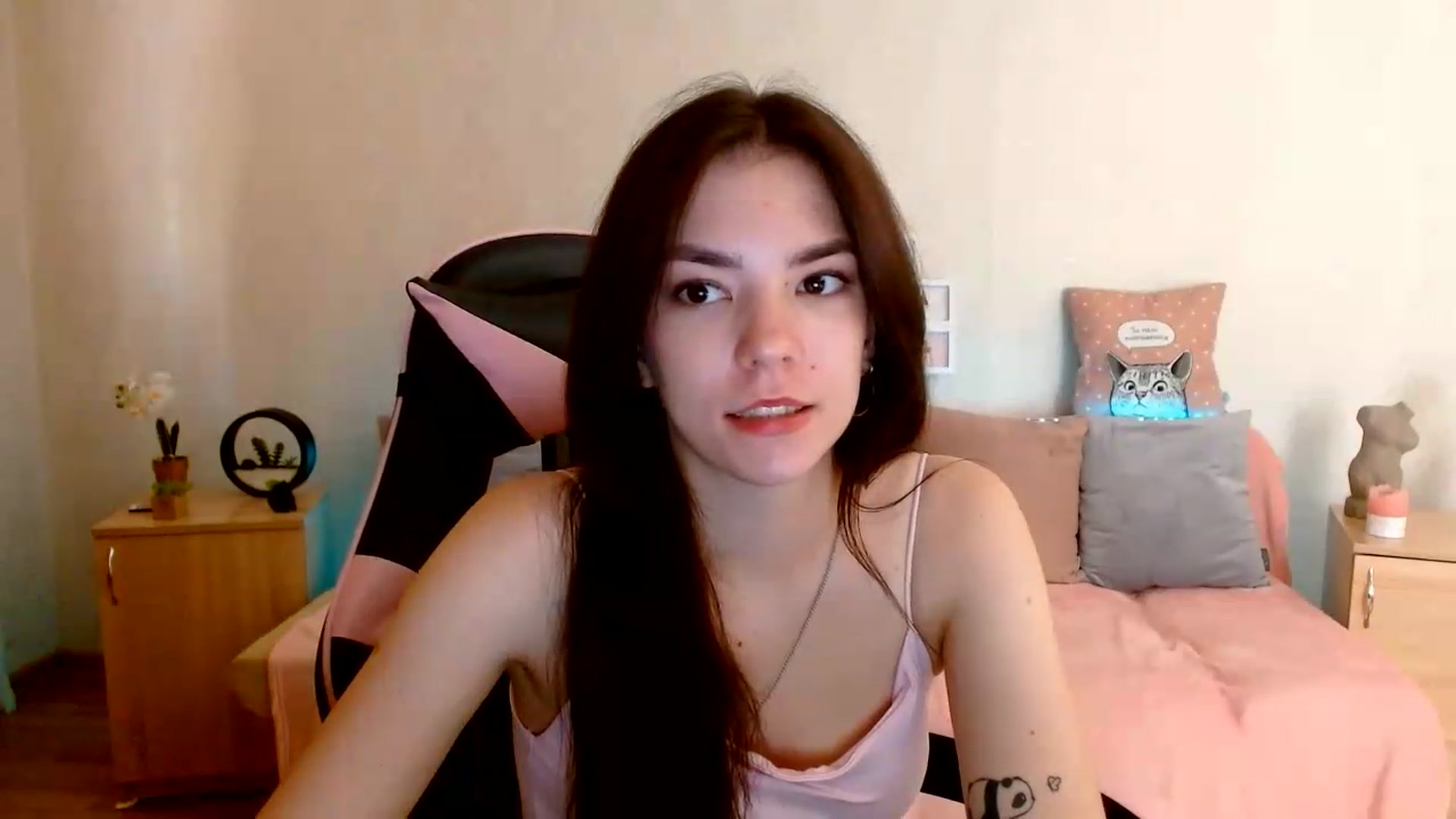 Gallery image thumbnail from Shalyka's myfreecams stream on, 07/07/2026, 14:14 image 7 of 20