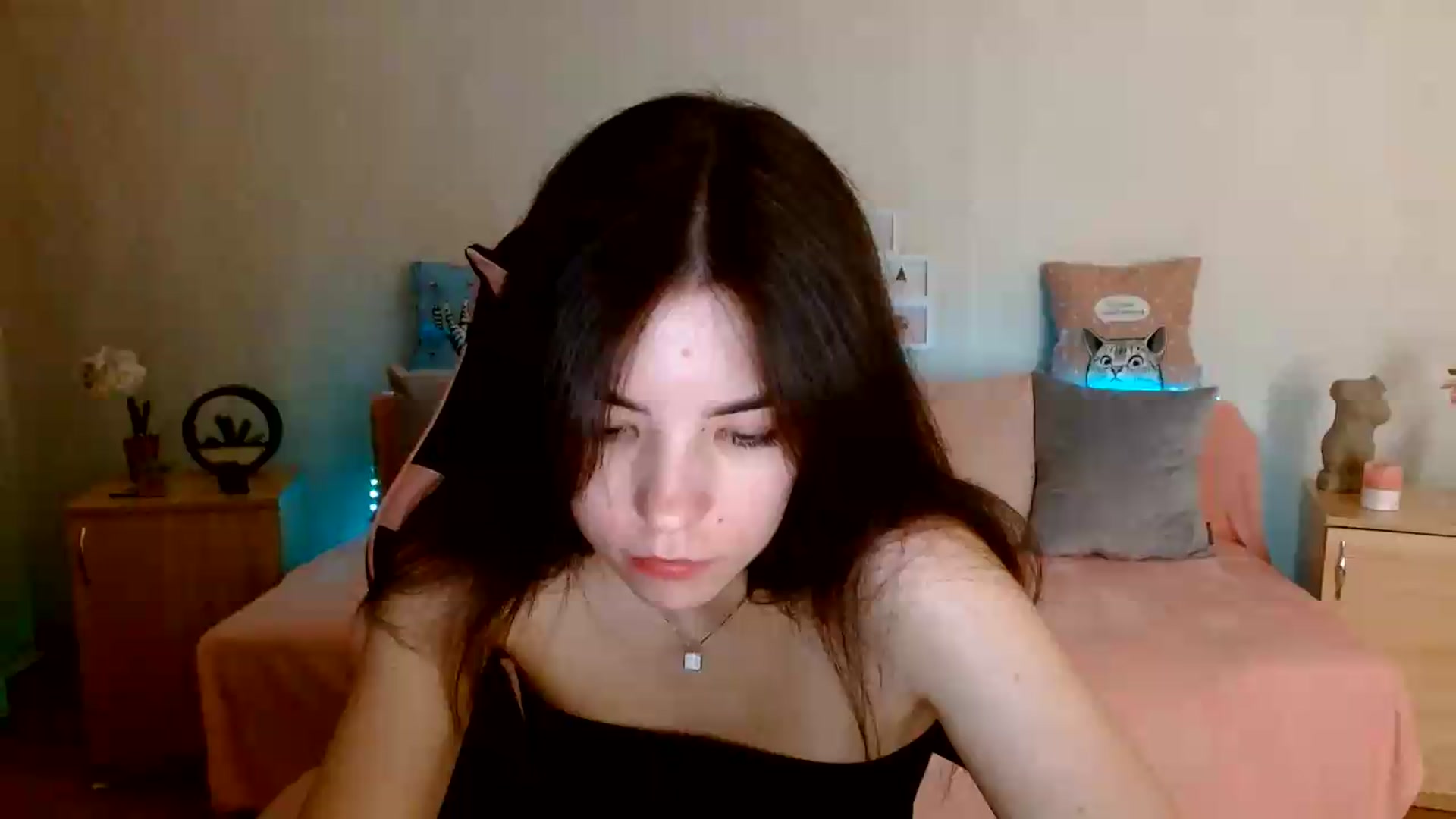 Gallery image thumbnail from Shalyka's myfreecams stream on, 07/08/2026, 13:09 image 1 of 20