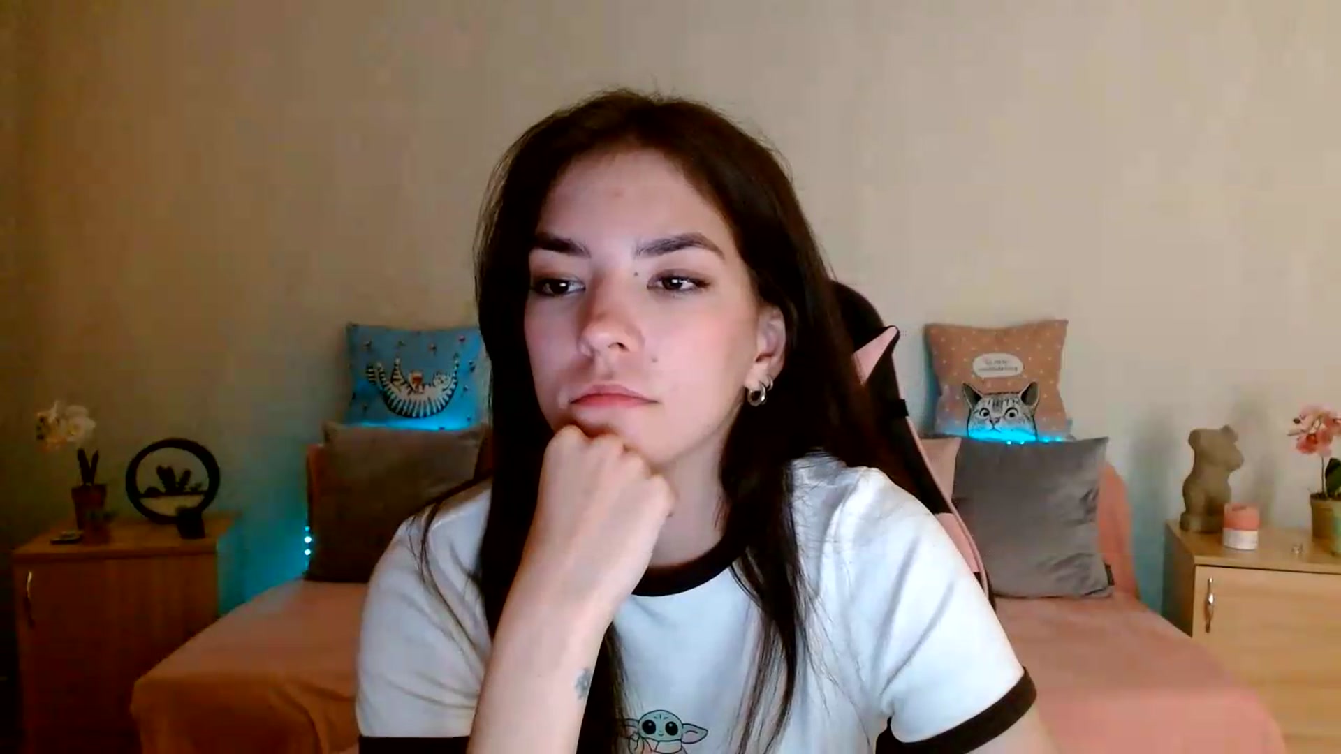 Gallery image thumbnail from Shalyka's myfreecams stream on, 07/15/2026, 14:27 image 4 of 20