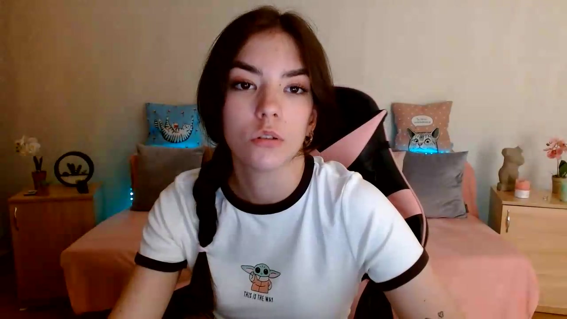 Gallery image thumbnail from Shalyka's myfreecams stream on, 07/15/2026, 14:27 image 11 of 20