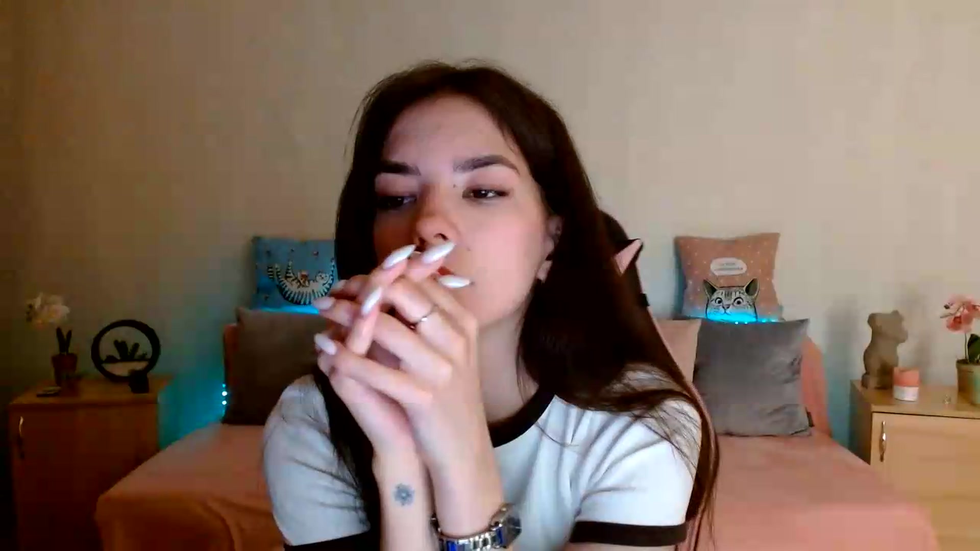 Gallery image thumbnail from Shalyka's myfreecams stream on, 07/15/2026, 14:27 image 2 of 20