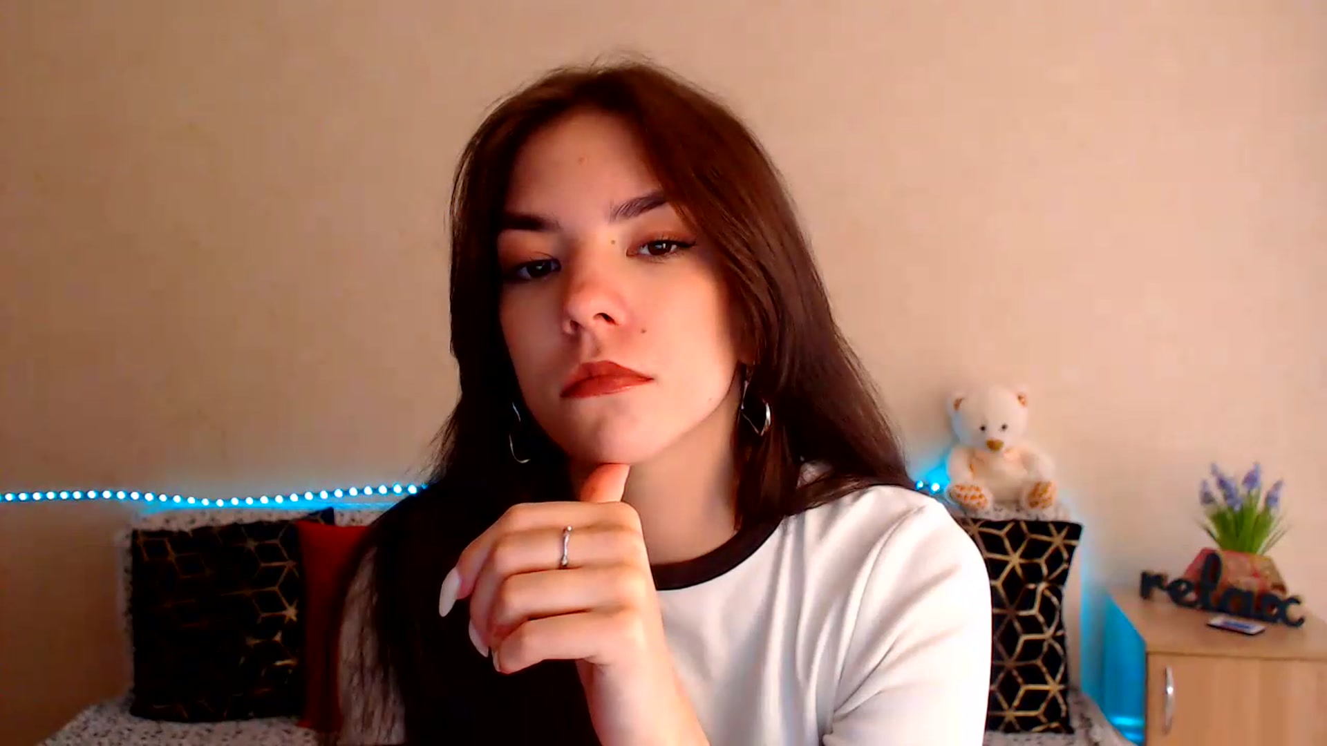 Gallery image thumbnail from Shalyka's myfreecams stream on, 07/17/2026, 12:13 image 5 of 20