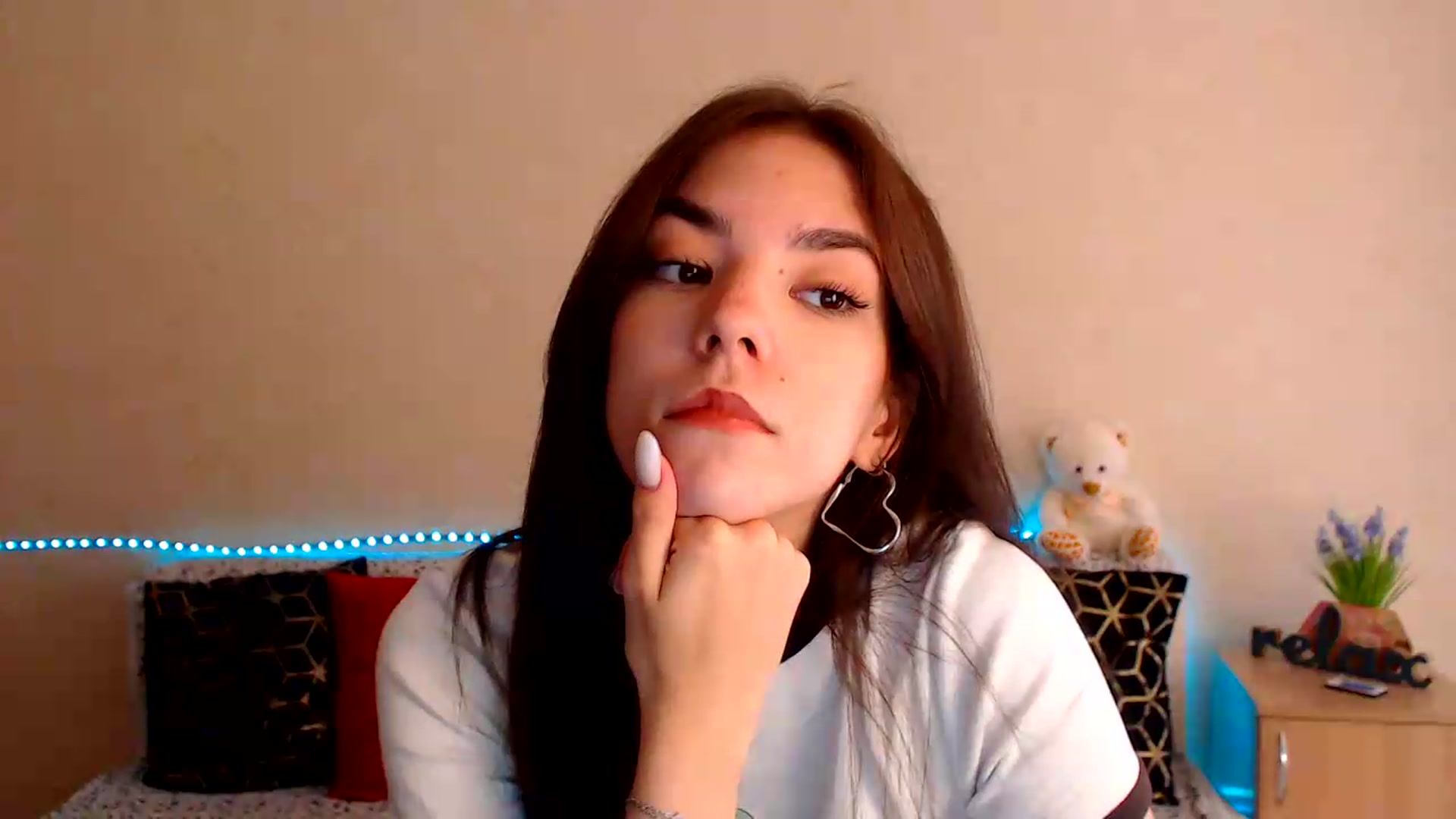 Gallery image thumbnail from Shalyka's myfreecams stream on, 07/17/2026, 12:13 image 7 of 20