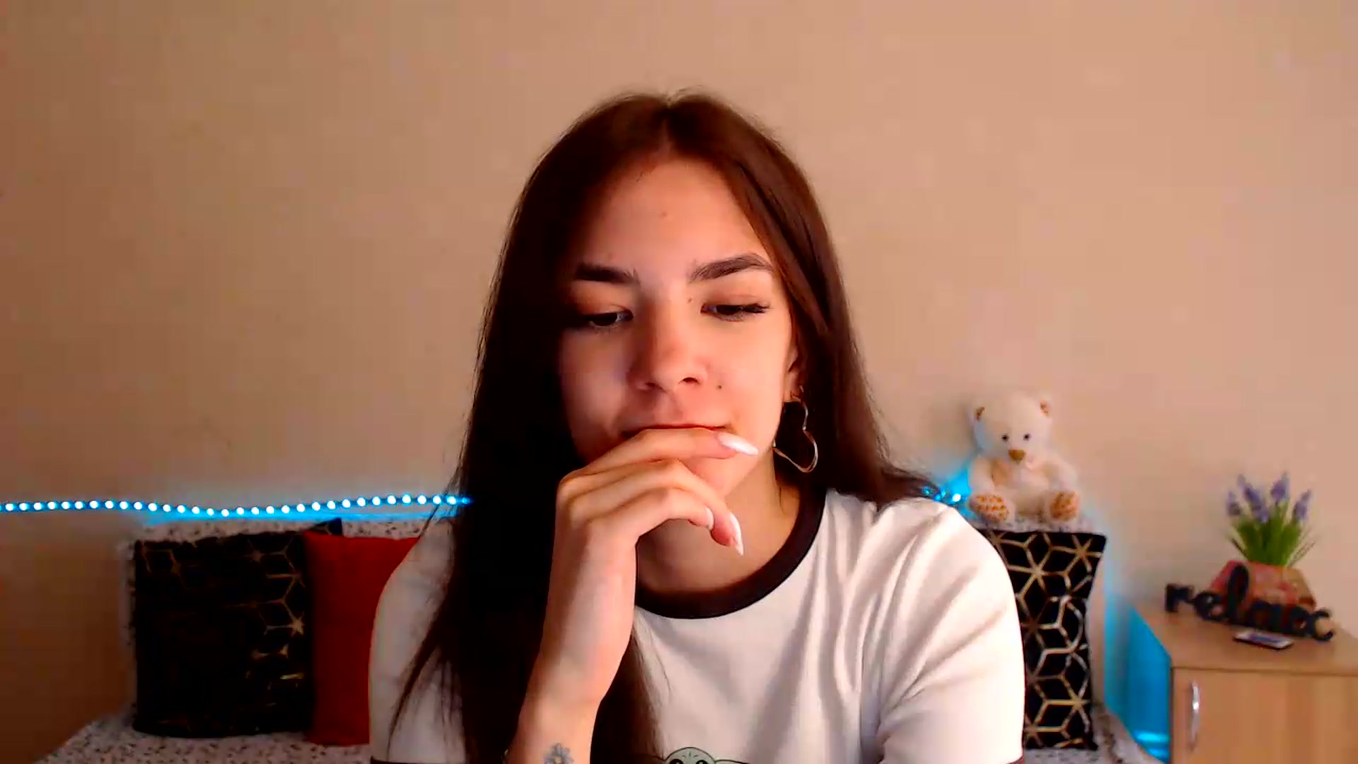 Gallery image thumbnail from Shalyka's myfreecams stream on, 07/17/2026, 14:20 image 16 of 20