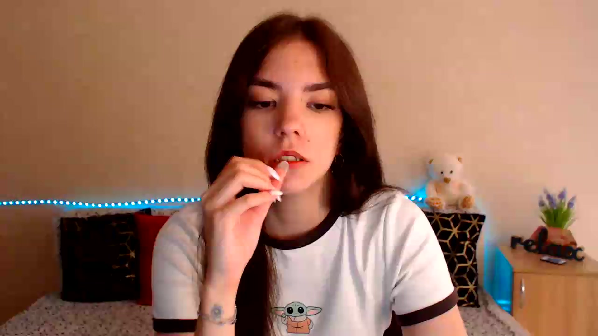 Gallery image thumbnail from Shalyka's myfreecams stream on, 07/17/2026, 14:20 image 1 of 20