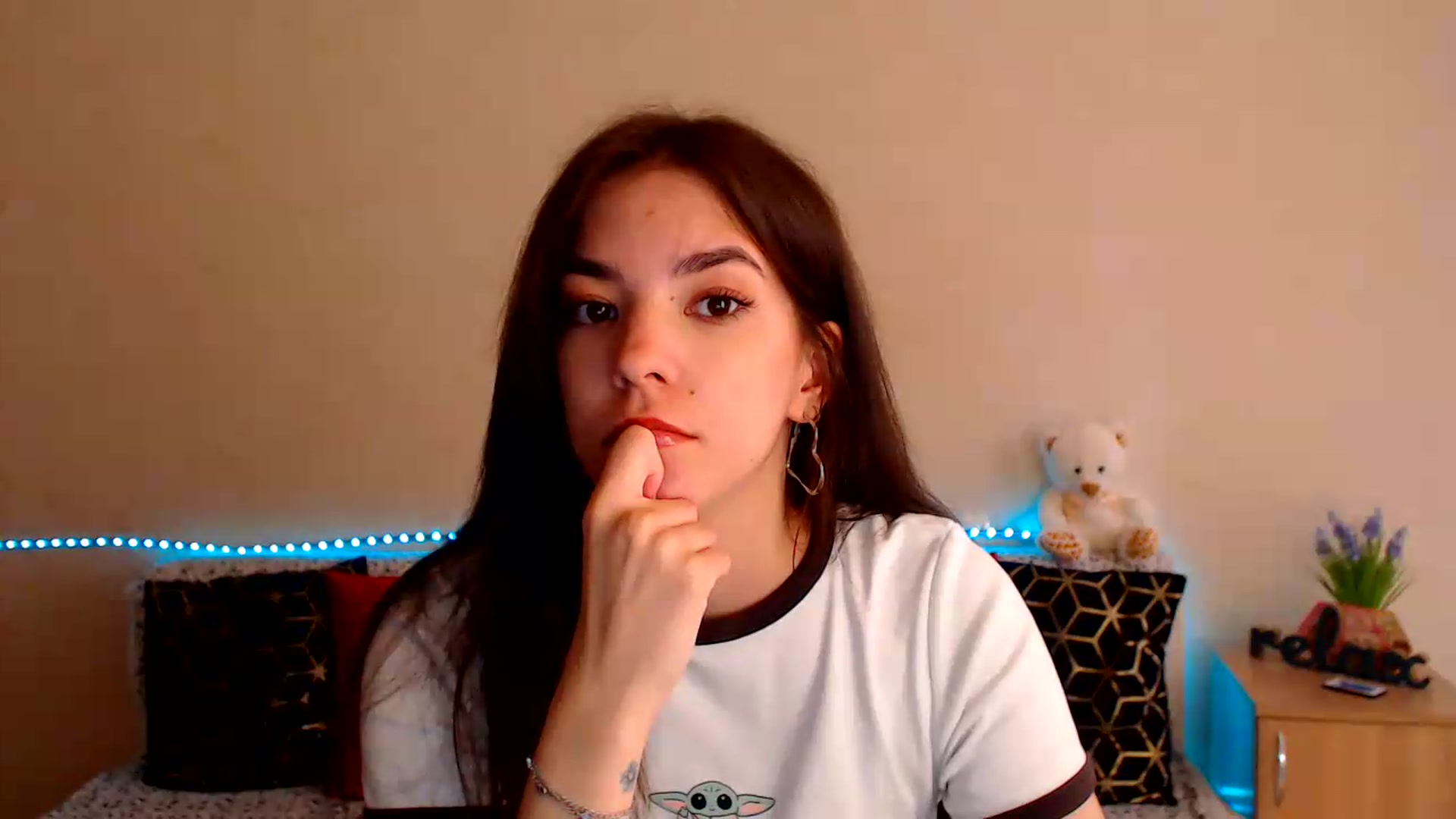 Gallery image thumbnail from Shalyka's myfreecams stream on, 07/17/2026, 14:20 image 19 of 20