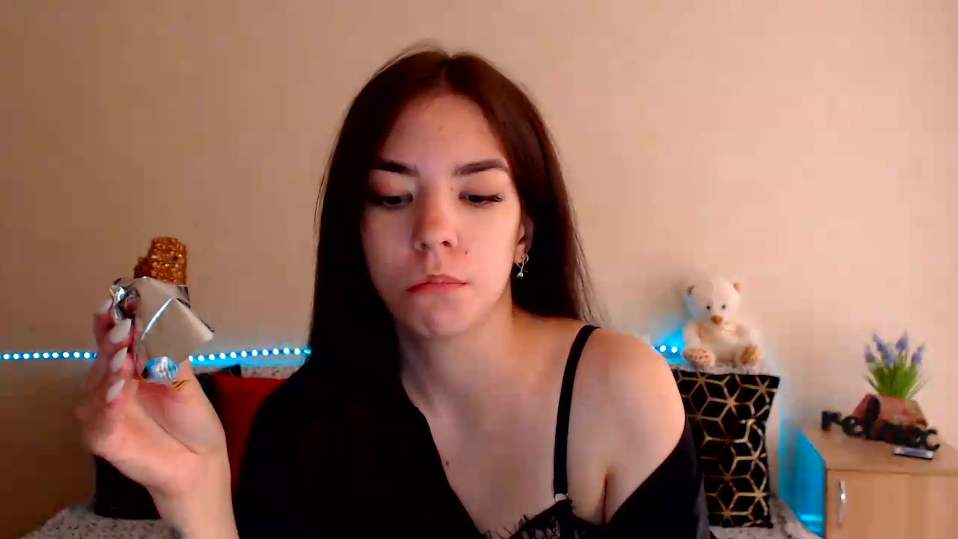 Gallery image thumbnail from Shalyka's myfreecams stream on, 07/18/2026, 10:47 image 19 of 20