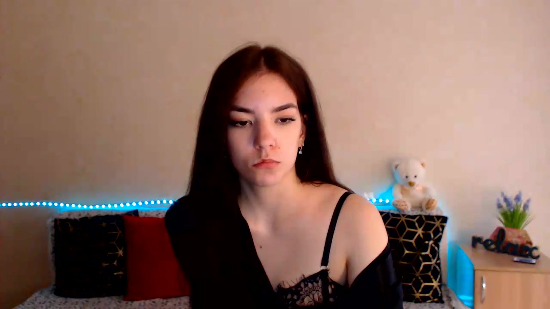 Gallery image thumbnail from Shalyka's myfreecams stream on, 07/18/2026, 10:47 image 9 of 20