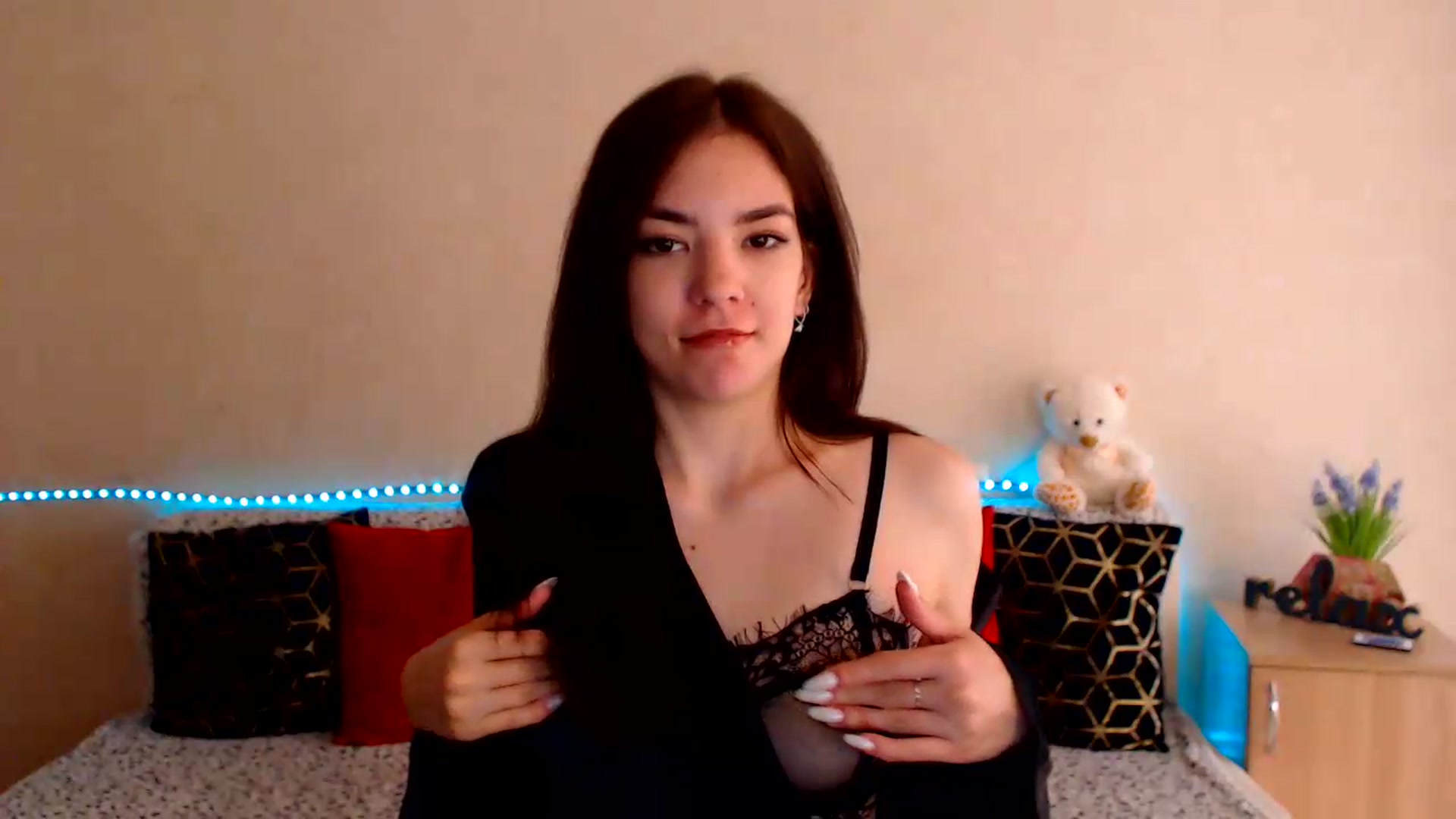 Gallery image thumbnail from Shalyka's myfreecams stream on, 07/18/2026, 11:17 image 16 of 20