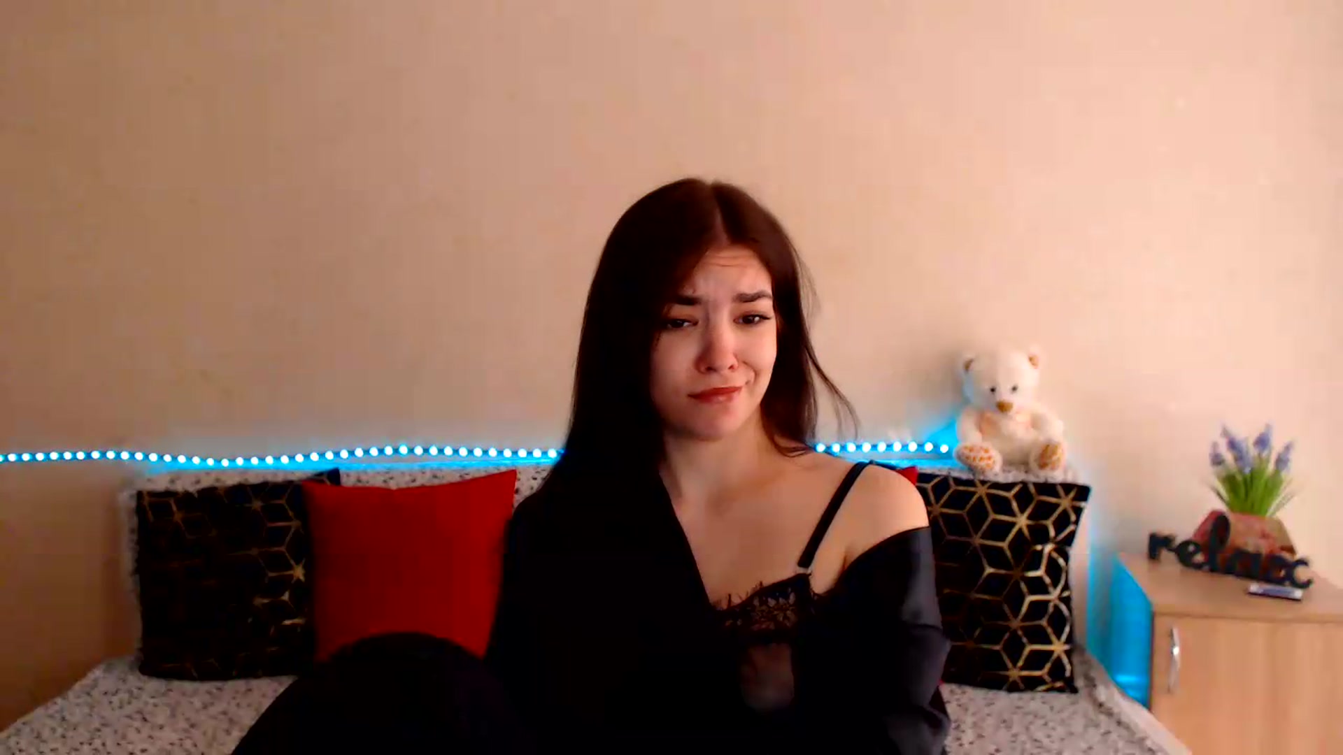 Gallery image thumbnail from Shalyka's myfreecams stream on, 07/18/2026, 11:17 image 9 of 20