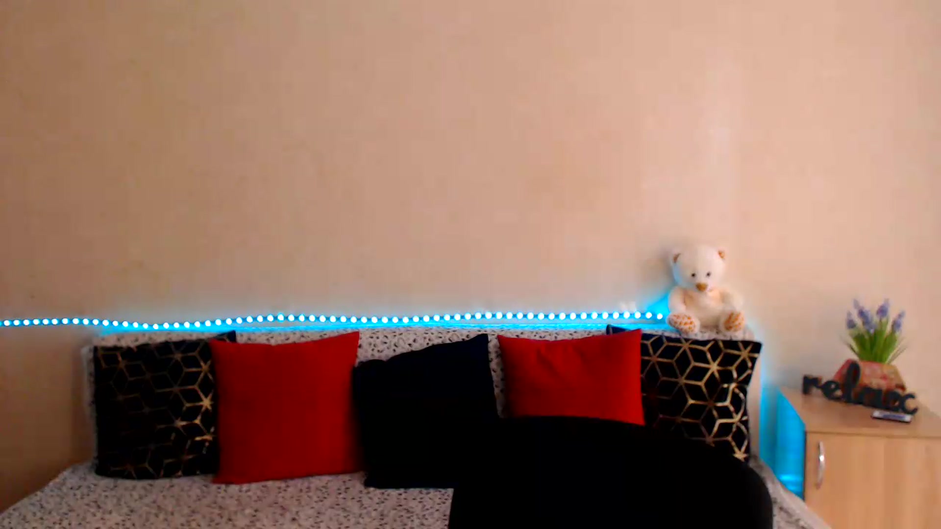 Gallery image thumbnail from Shalyka's myfreecams stream on, 07/18/2026, 15:09 image 17 of 20