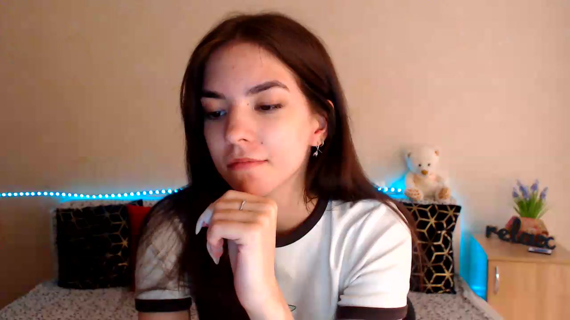 Gallery image thumbnail from Shalyka's myfreecams stream on, 07/18/2026, 15:09 image 19 of 20