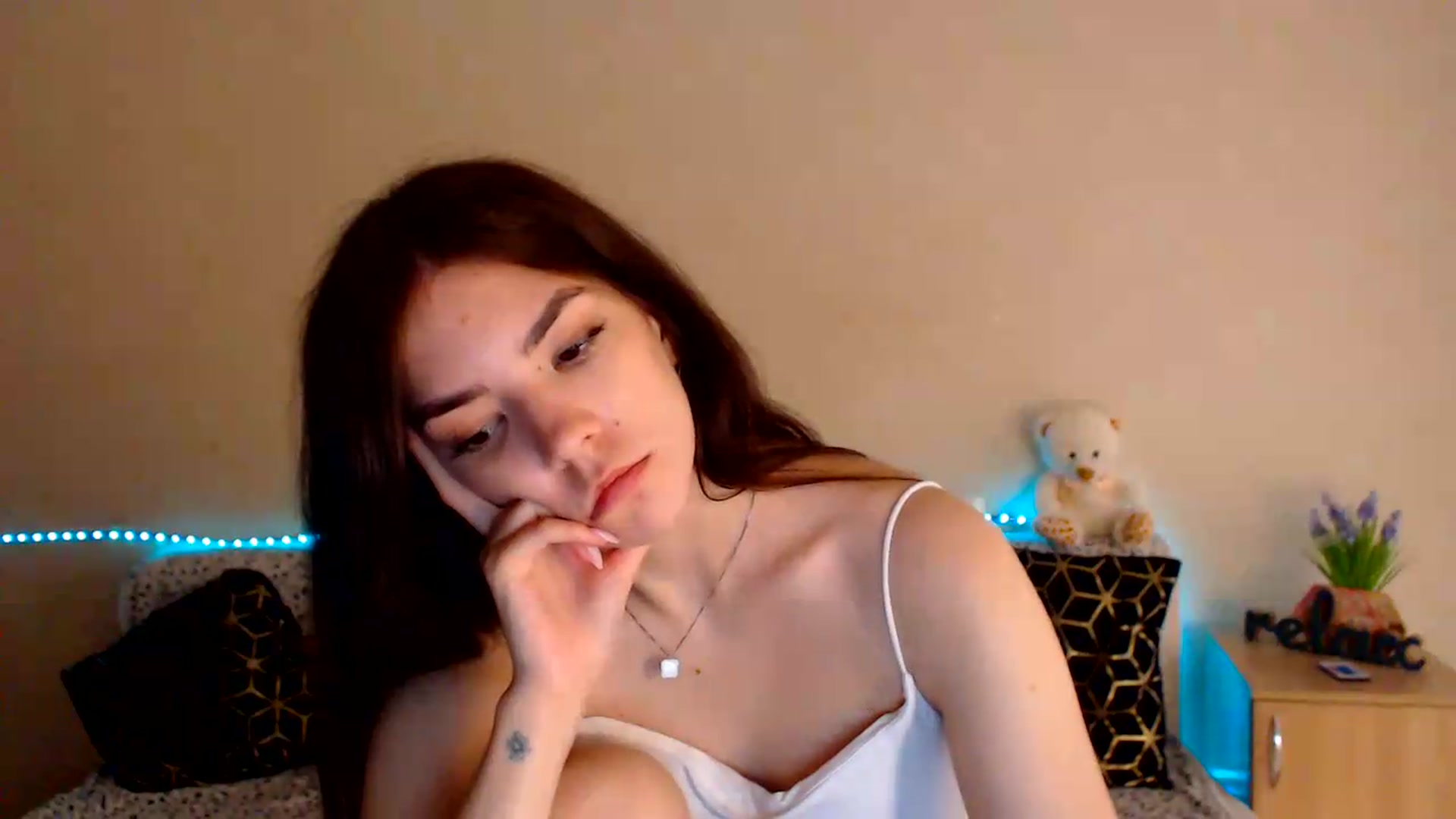Gallery image thumbnail from Shalyka's myfreecams stream on, 07/21/2026, 12:13 image 11 of 20