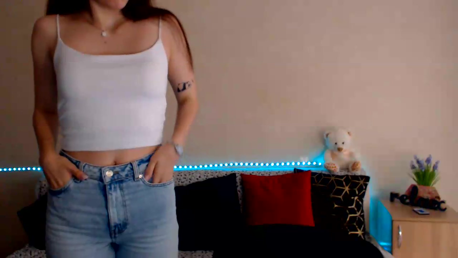 Gallery image thumbnail from Shalyka's myfreecams stream on, 07/21/2026, 12:13 image 3 of 20