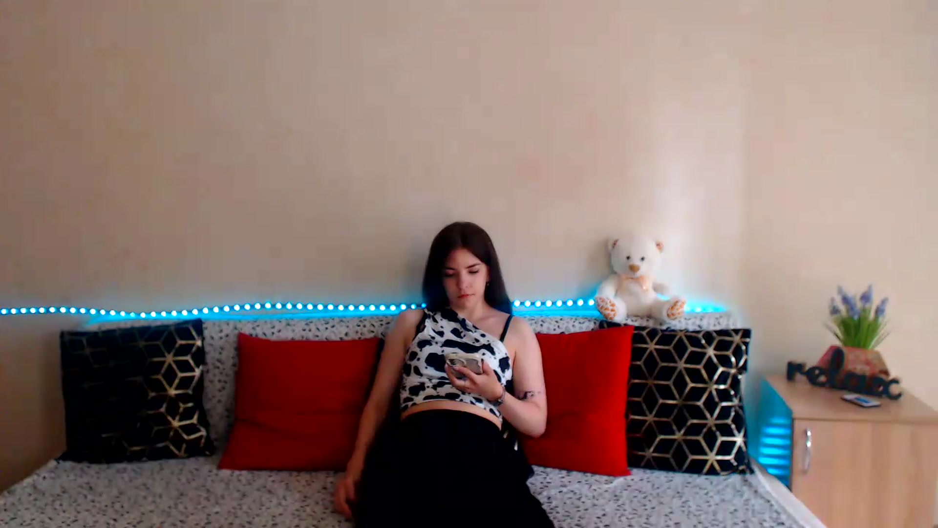 Gallery image thumbnail from Shalyka's myfreecams stream on, 07/23/2026, 14:27 image 17 of 20