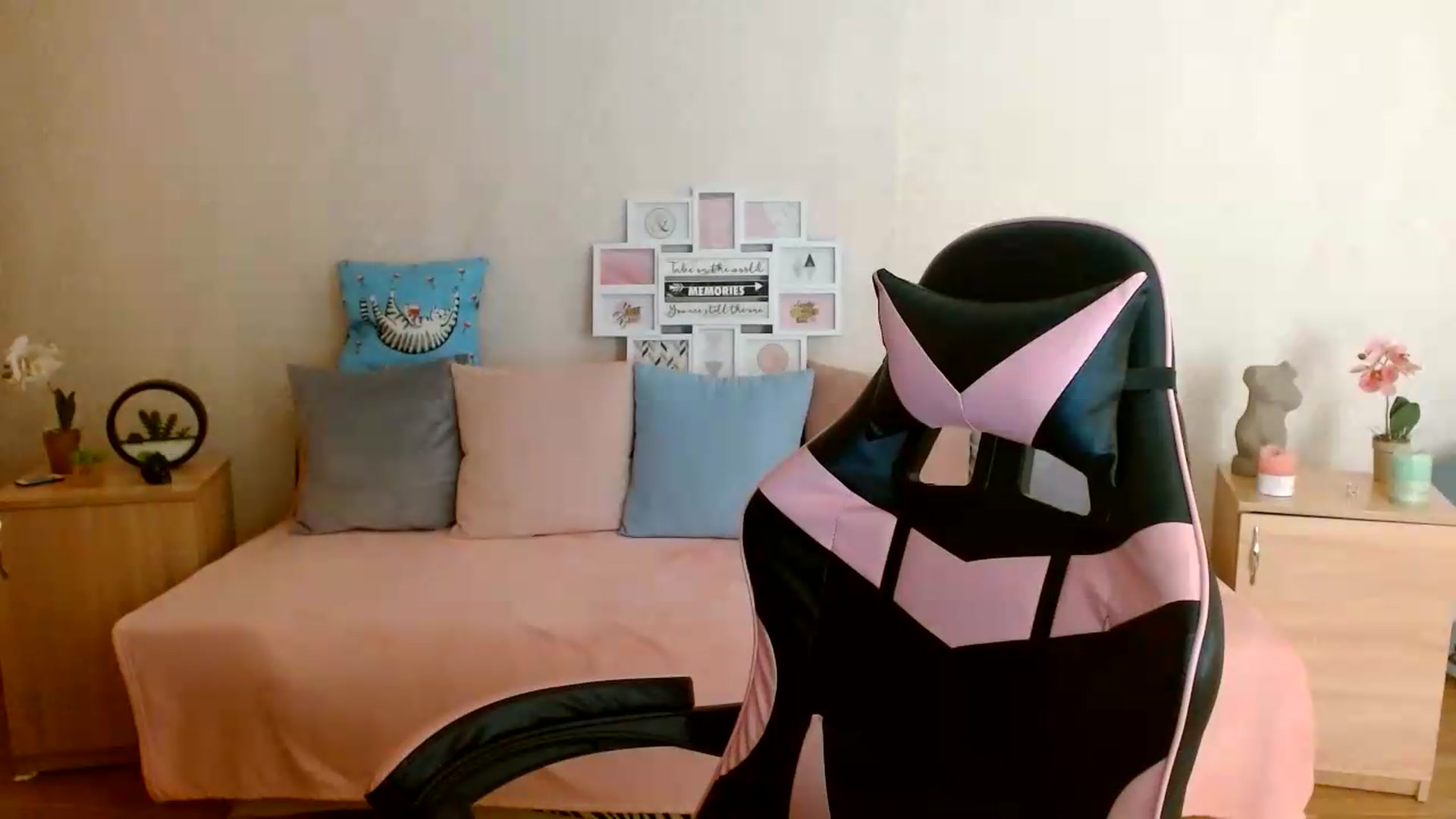Gallery image thumbnail from Shalyka's myfreecams stream on, 07/29/2026, 13:50 image 3 of 20
