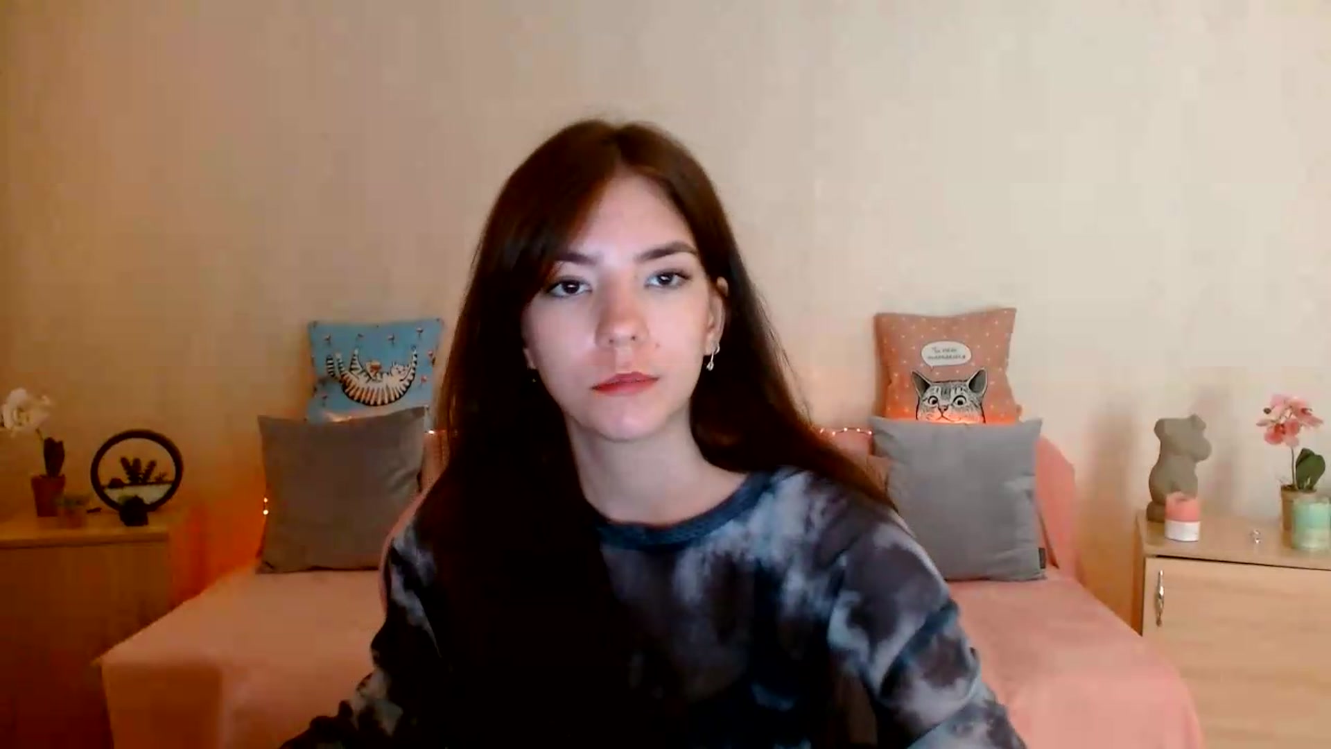 Gallery image thumbnail from Shalyka's myfreecams stream on, 08/04/2026, 12:52 image 17 of 20