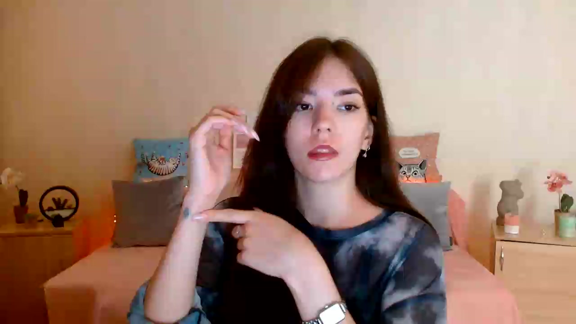 Gallery image thumbnail from Shalyka's myfreecams stream on, 08/04/2026, 12:52 image 14 of 20