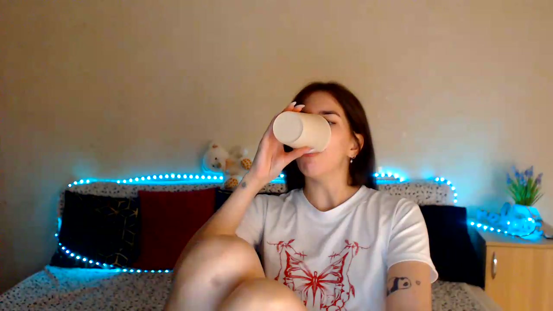 Gallery image thumbnail from Shalyka's myfreecams stream on, 08/10/2026, 16:43 image 8 of 20