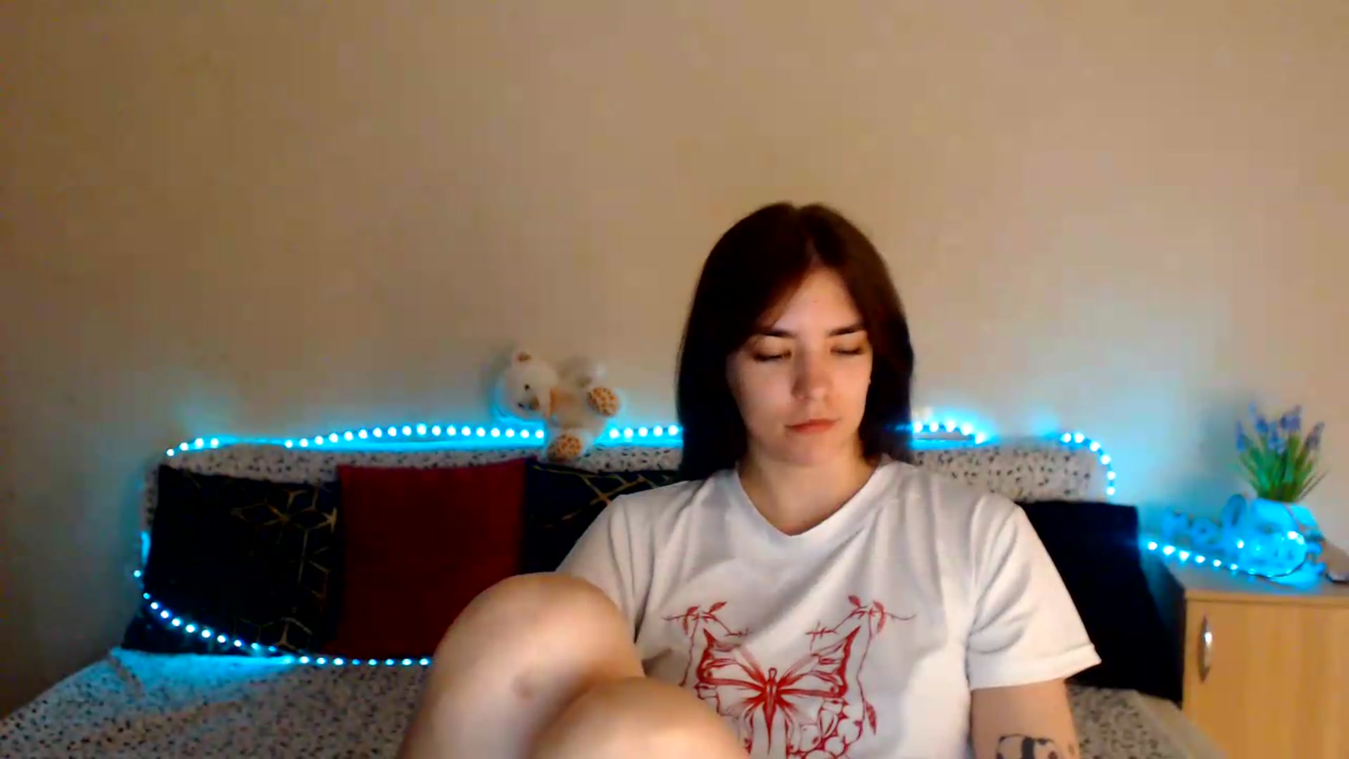Gallery image thumbnail from Shalyka's myfreecams stream on, 08/10/2026, 16:43 image 7 of 20