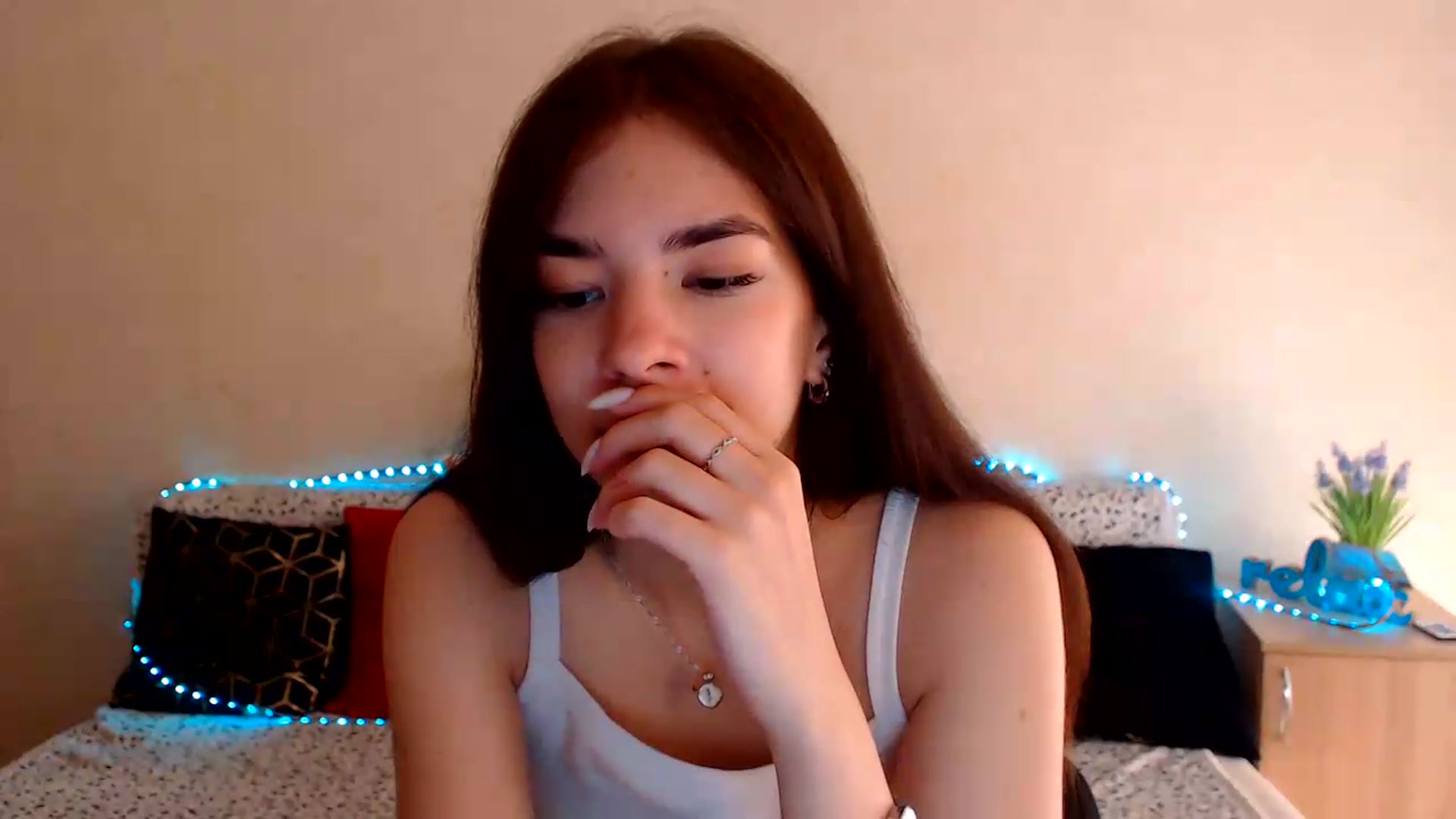Gallery image thumbnail from Shalyka's myfreecams stream on, 08/11/2026, 12:55 image 8 of 20