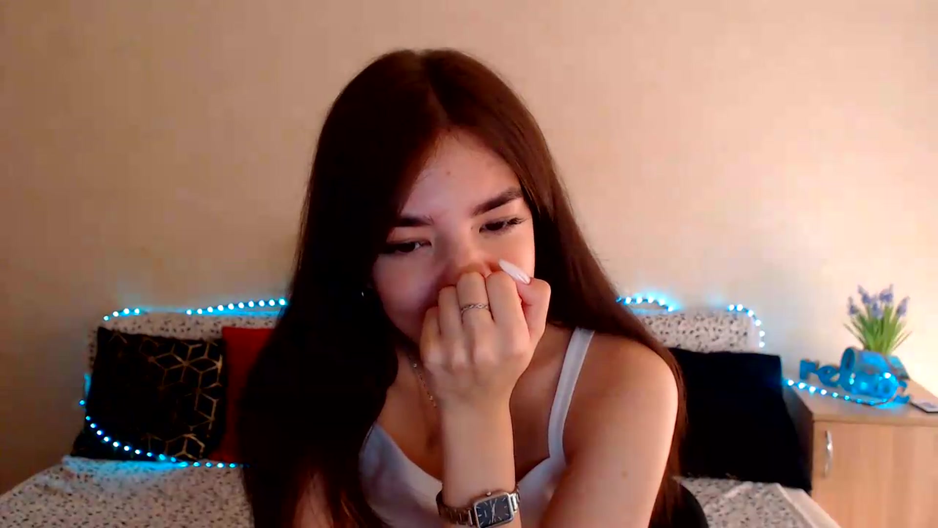 Gallery image thumbnail from Shalyka's myfreecams stream on, 08/11/2026, 12:55 image 15 of 20
