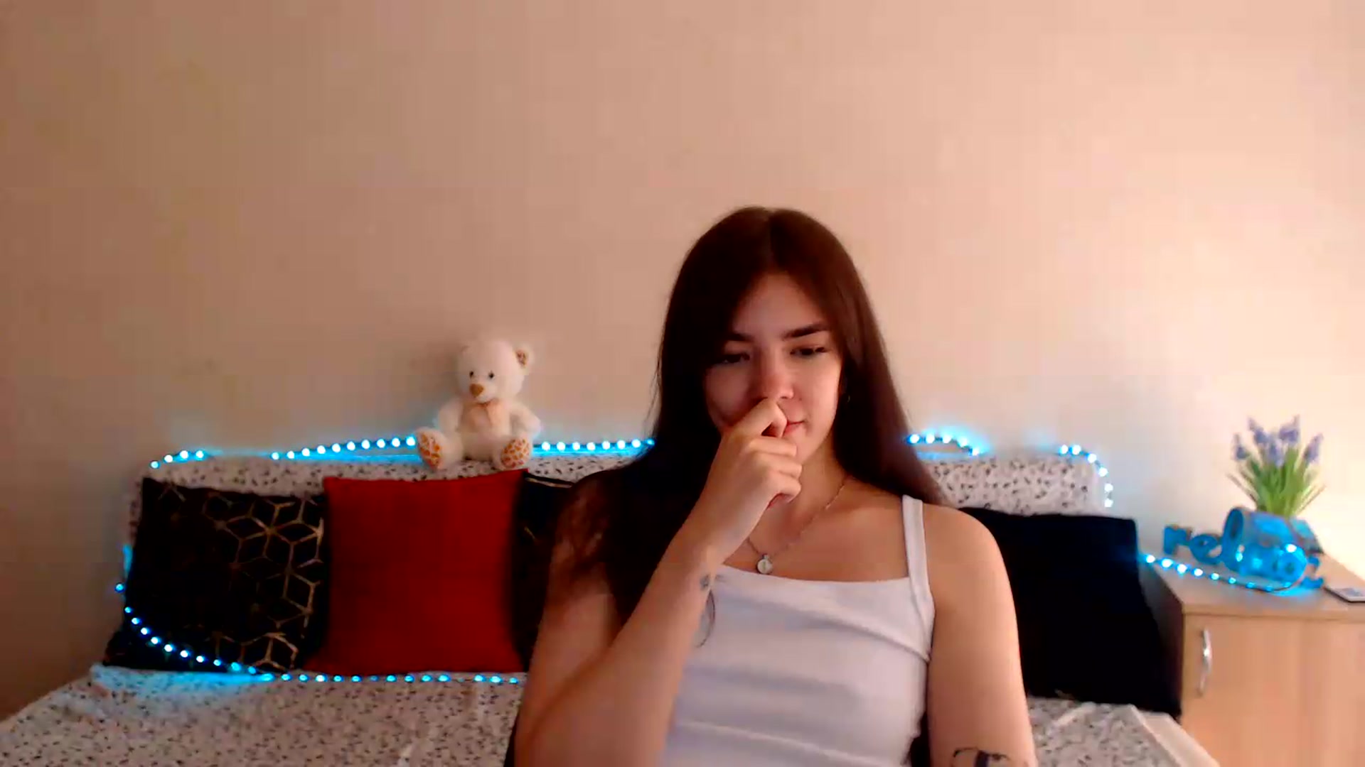 Gallery image thumbnail from Shalyka's myfreecams stream on, 08/11/2026, 12:55 image 16 of 20