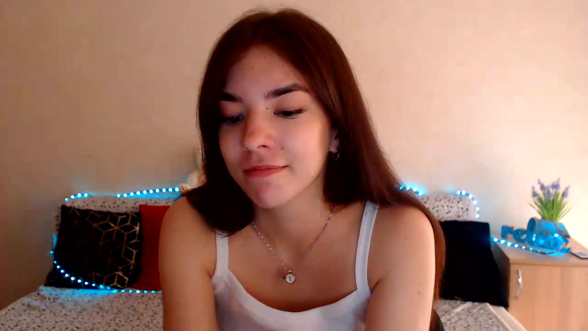 Gallery image thumbnail from Shalyka's myfreecams stream on, 08/11/2026, 12:55 image 9 of 20