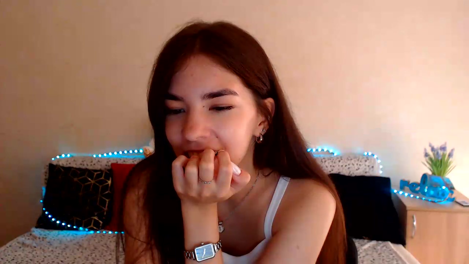 Gallery image thumbnail from Shalyka's myfreecams stream on, 08/11/2026, 12:55 image 18 of 20