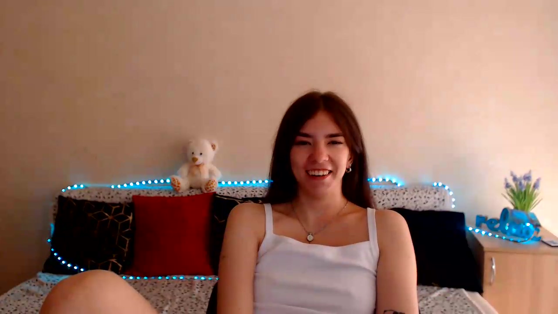 Gallery image thumbnail from Shalyka's myfreecams stream on, 08/11/2026, 12:55 image 3 of 20