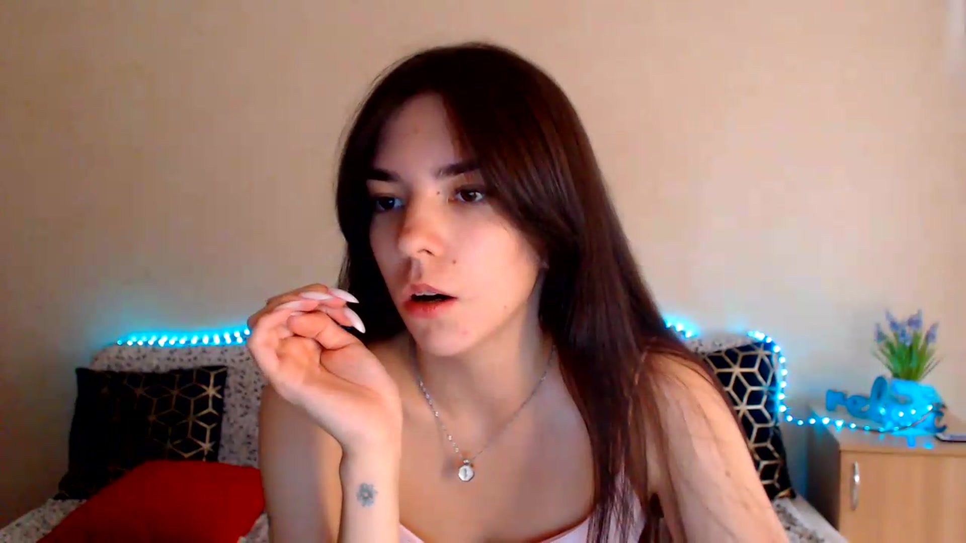 Gallery image thumbnail from Shalyka's myfreecams stream on, 08/15/2026, 14:52 image 18 of 20